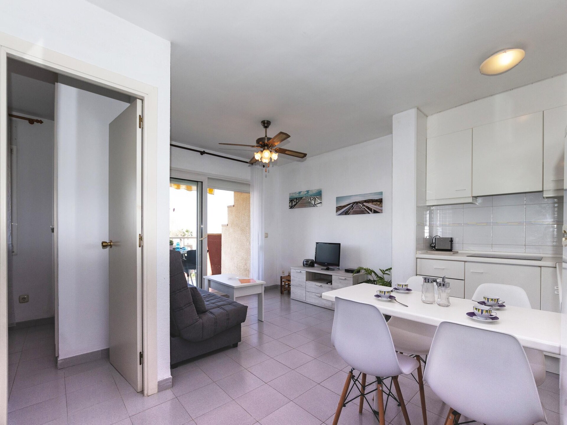 Appartement met zeezicht in Roses, 200m van strand en centrum - foto 7