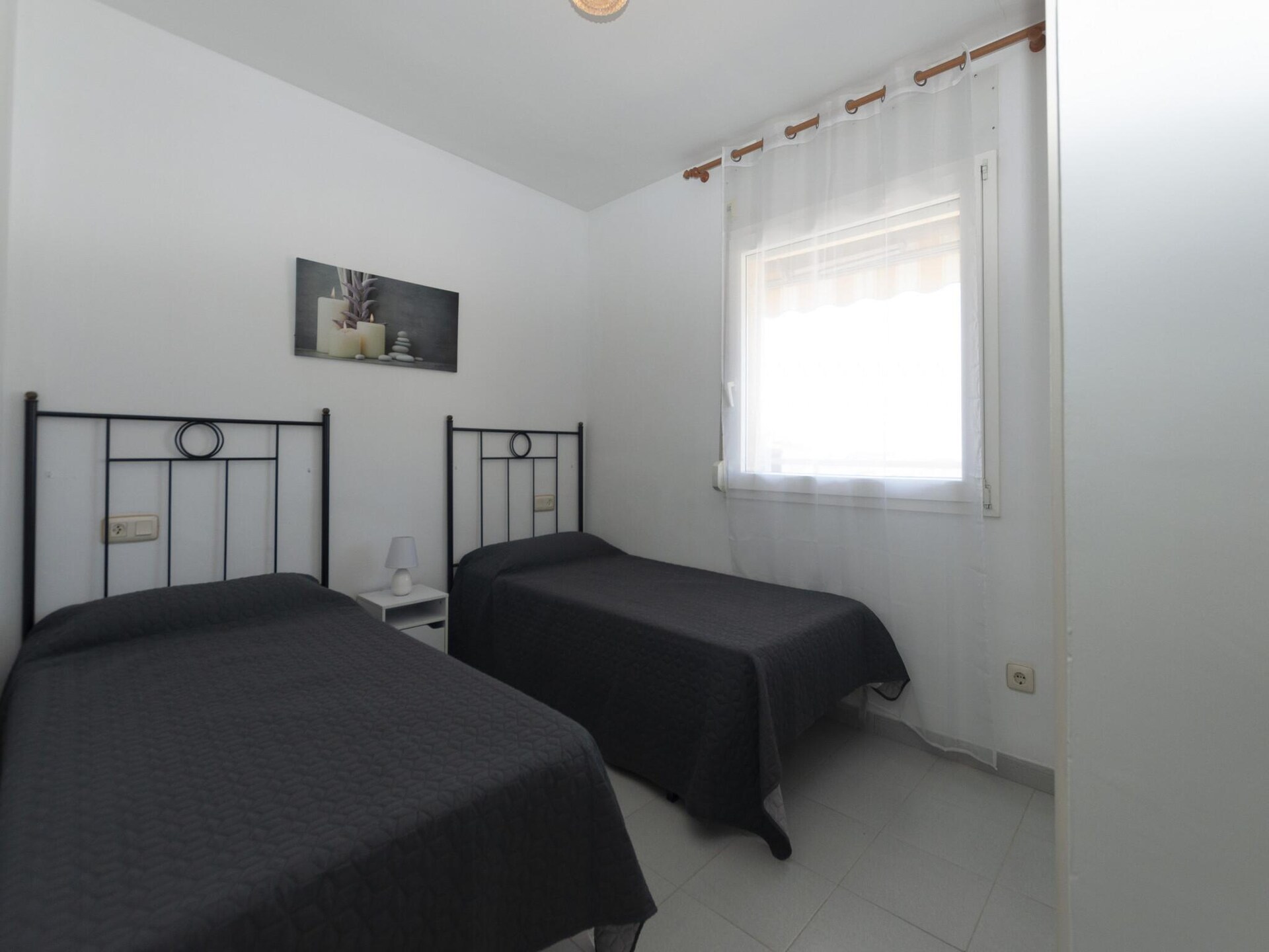 Appartement met zeezicht in Roses, 200m van strand en centrum - foto 8
