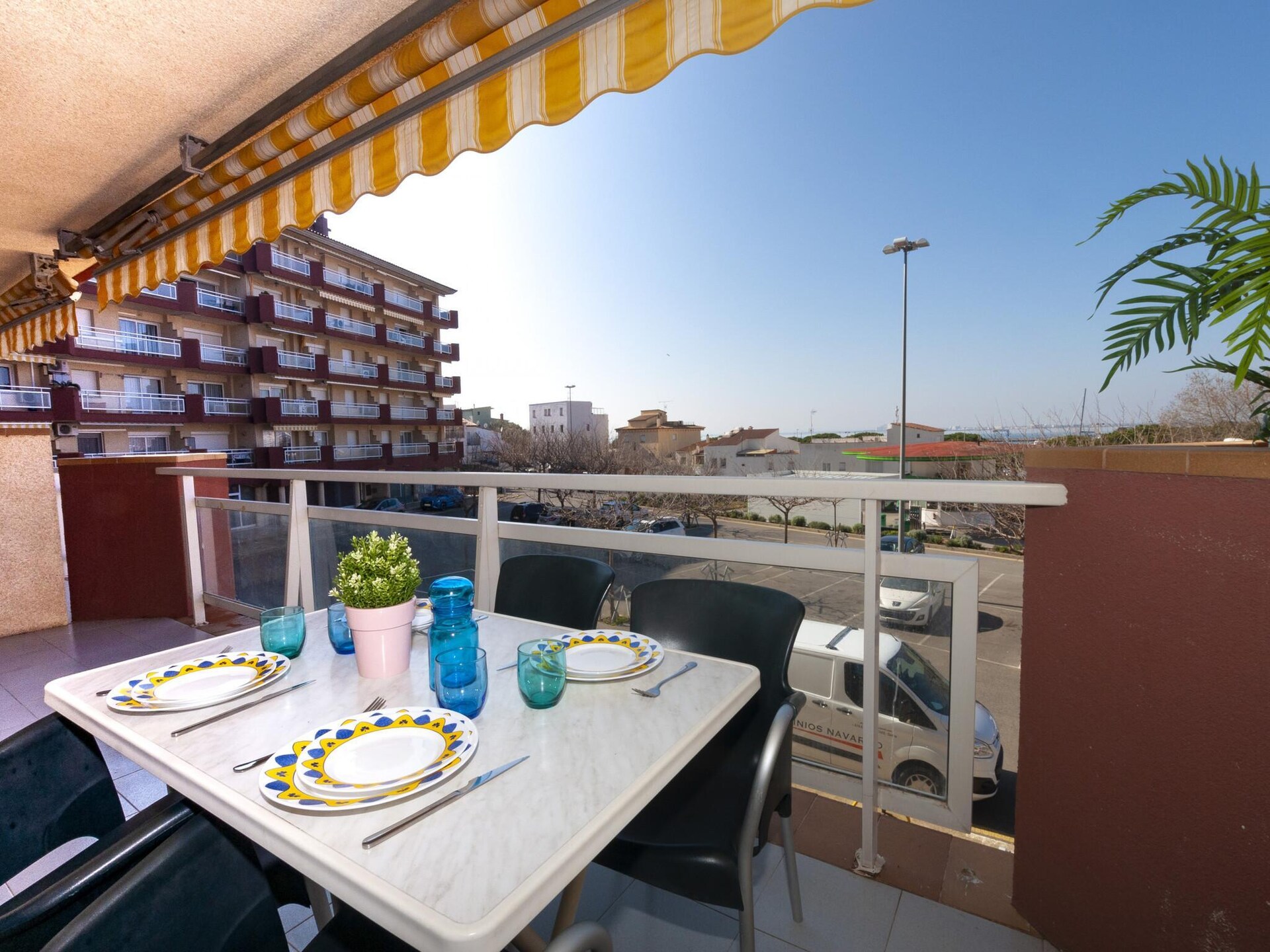 Appartement met zeezicht in Roses, 200m van strand en centrum - foto 5