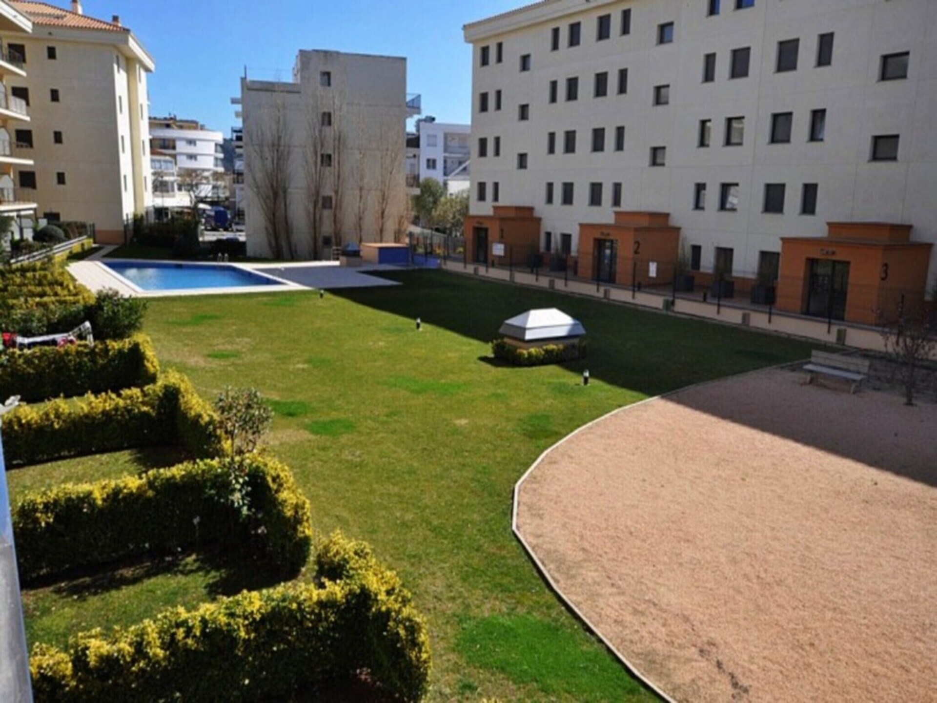 Appartement op 50 meter van strand Salatar met zwembad en tuin in Roses - foto 16