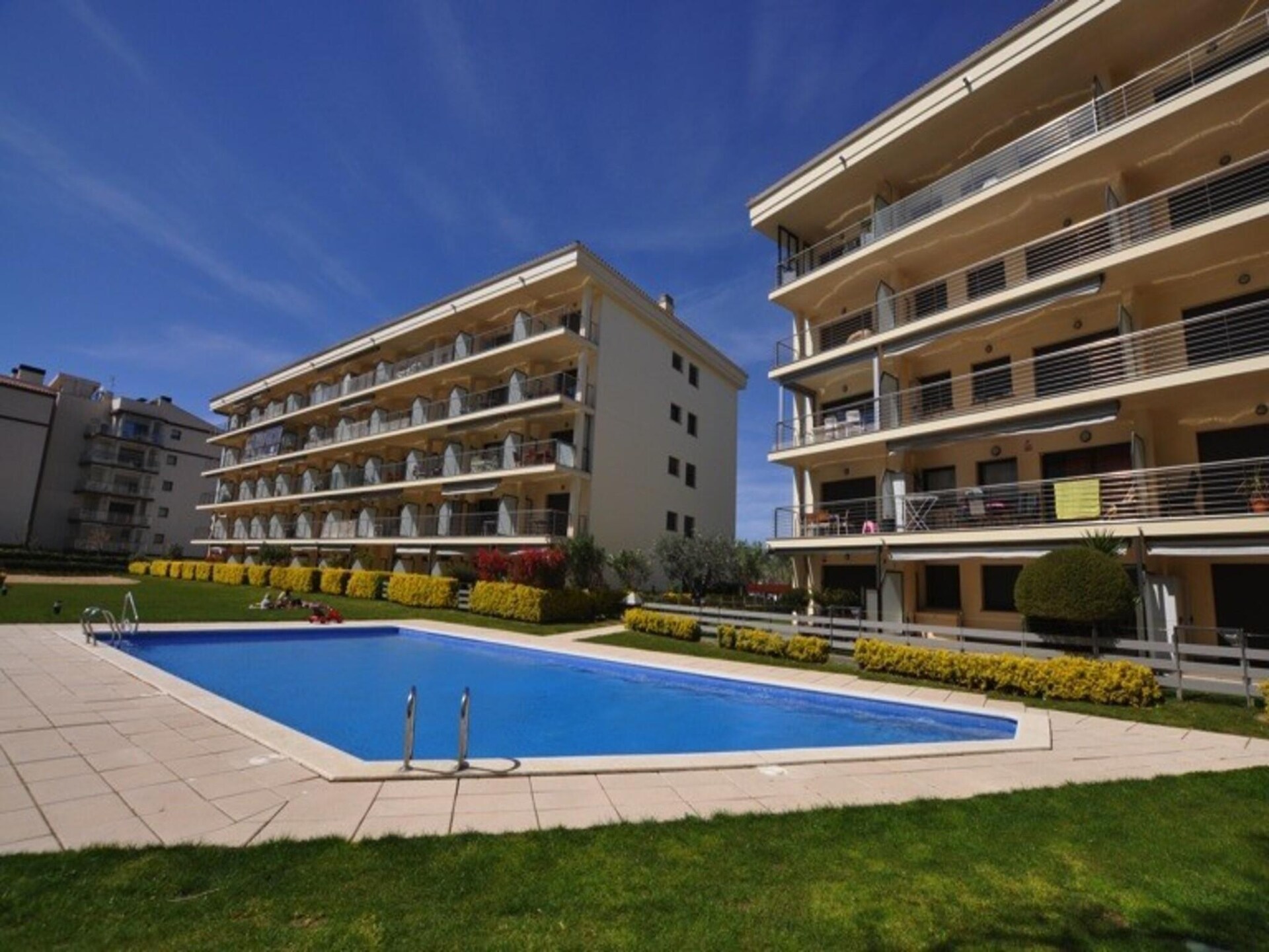 Luxe appartement in Roses op 50 meter van het strand met zwembad - foto 8