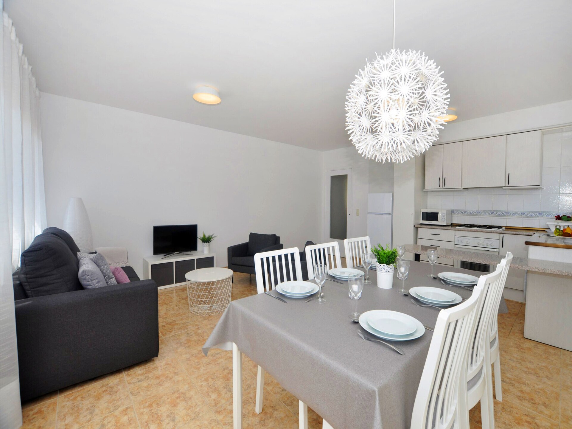 Op 400m van het strand: appartement met zeezicht in centrum Roses - foto 11