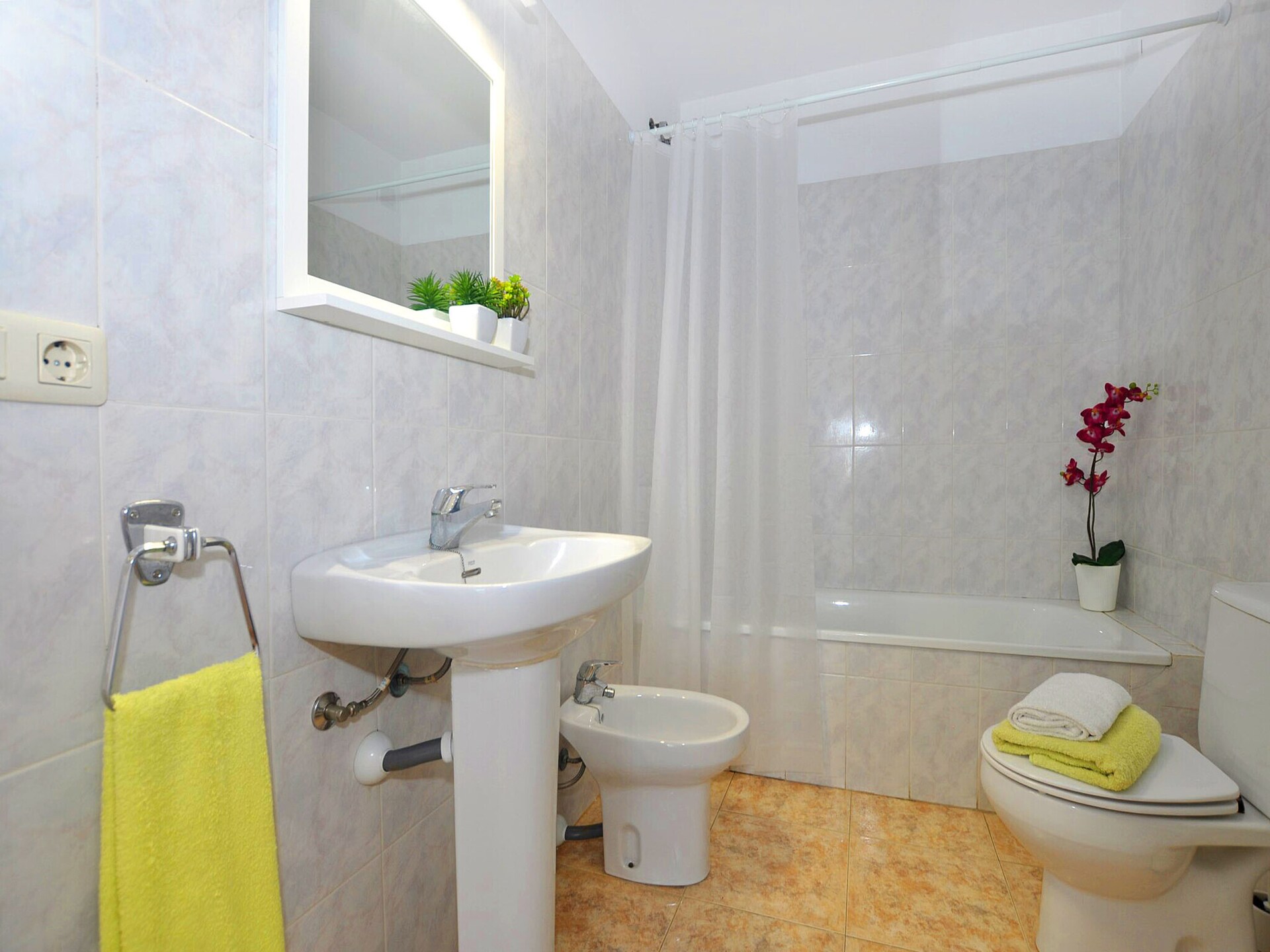 Op 400m van het strand: appartement met zeezicht in centrum Roses - foto 18