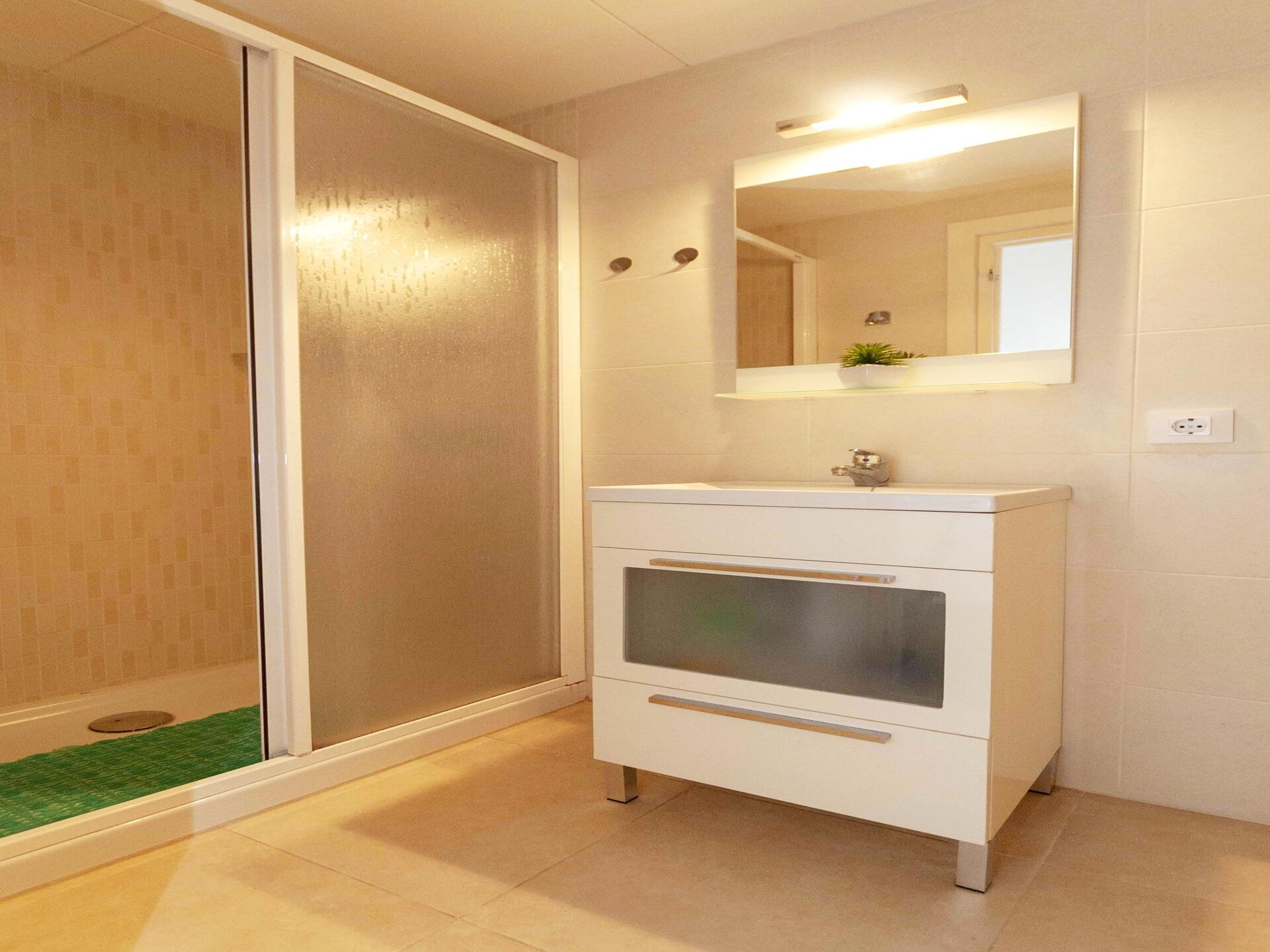 Ruim appartement in Roses op 200m van het strand - foto 13