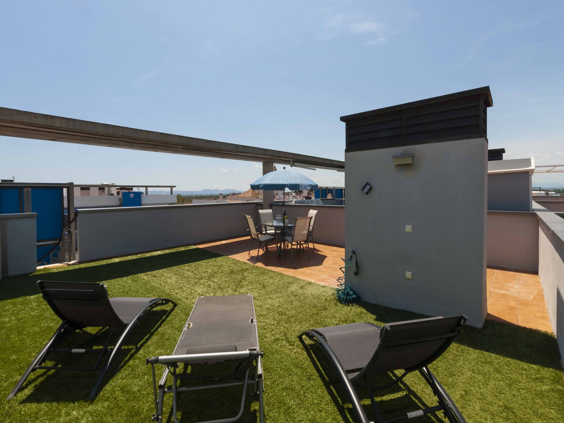 Modern appartement aan de golfbaan met zwembad, op 1 km van het strand - foto 21