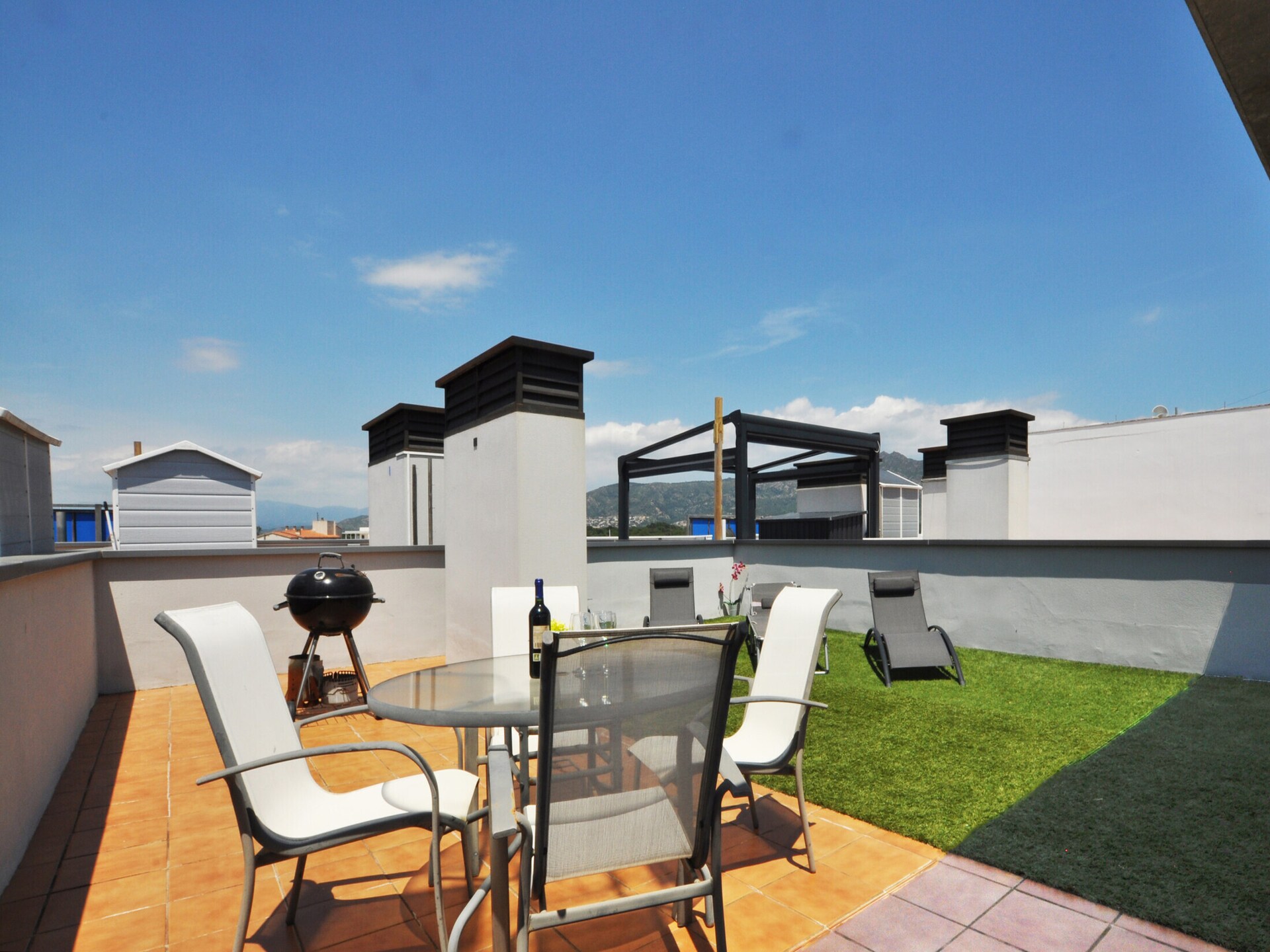 Modern appartement aan de golfbaan met zwembad, op 1 km van het strand - foto 23