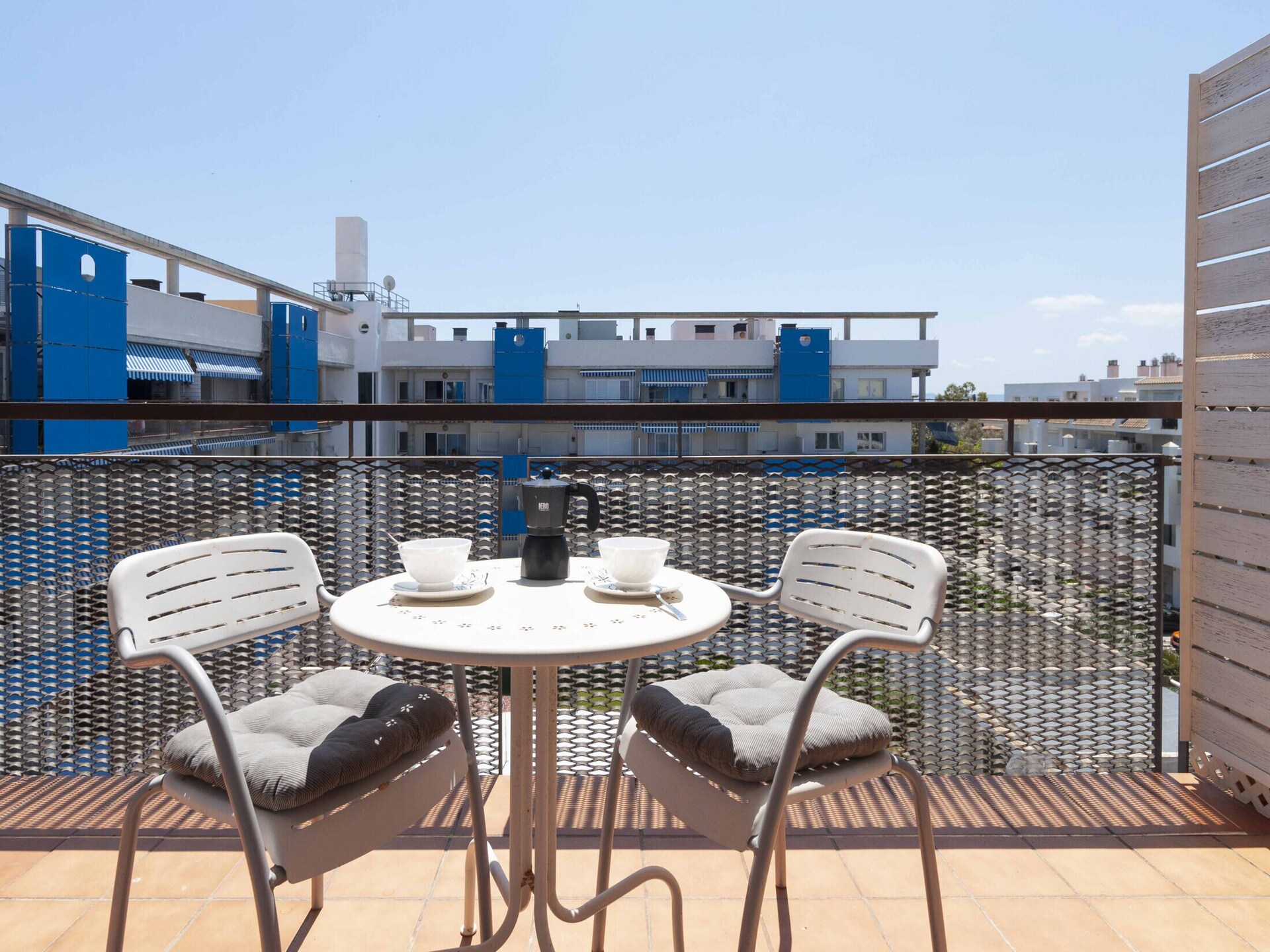 Modern appartement aan de golfbaan met zwembad, op 1 km van het strand - foto 25