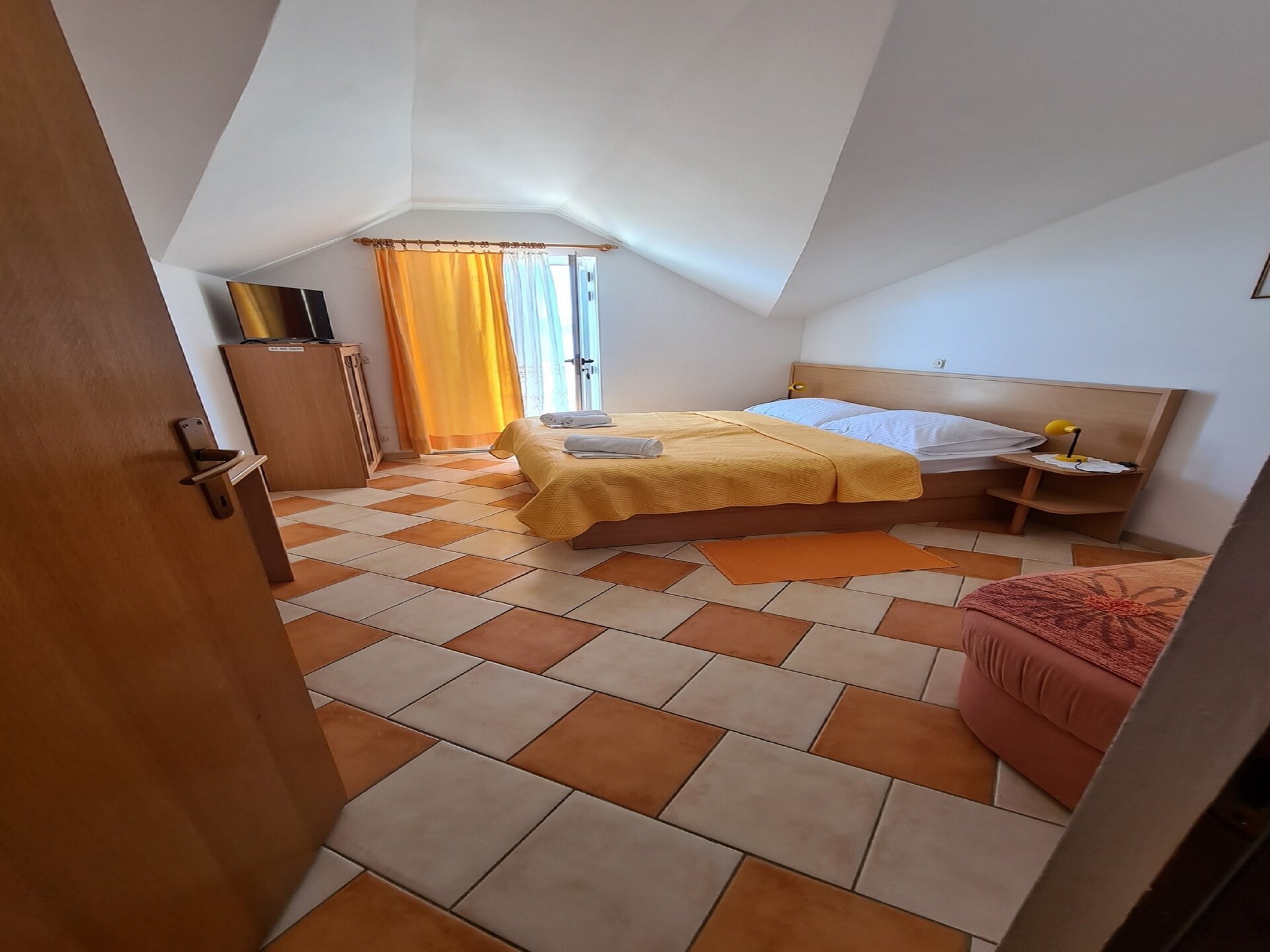 Licht appartement met zeezicht en terras in Brist - foto 8