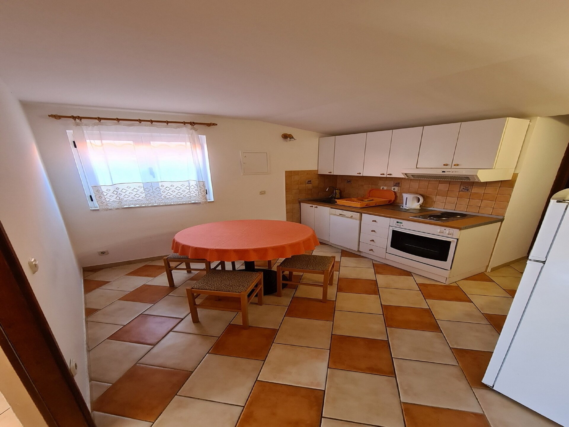 Licht appartement met zeezicht en terras in Brist - foto 2