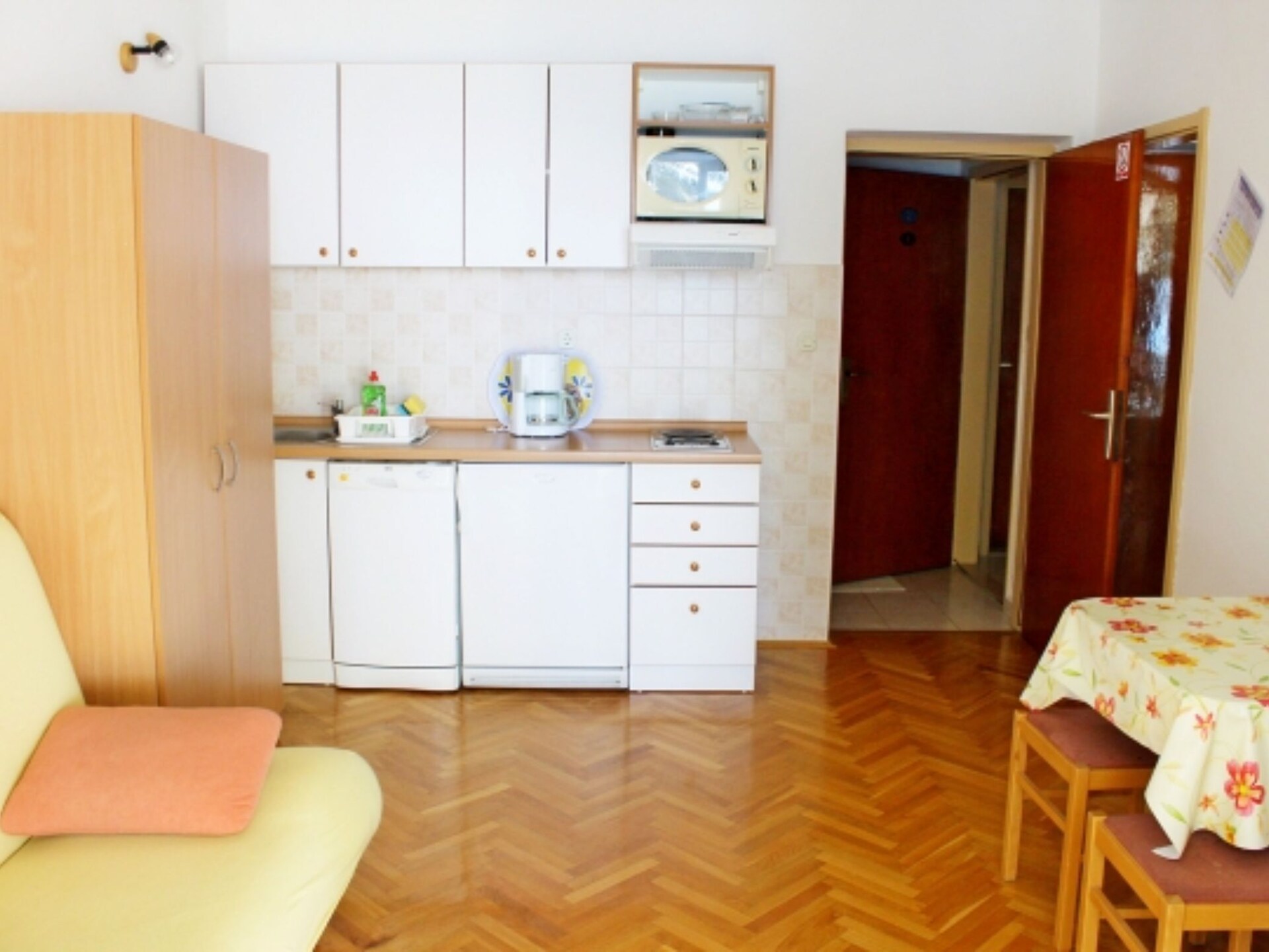 Appartement aan zee in Brist met privéstrand en balkon - foto 3