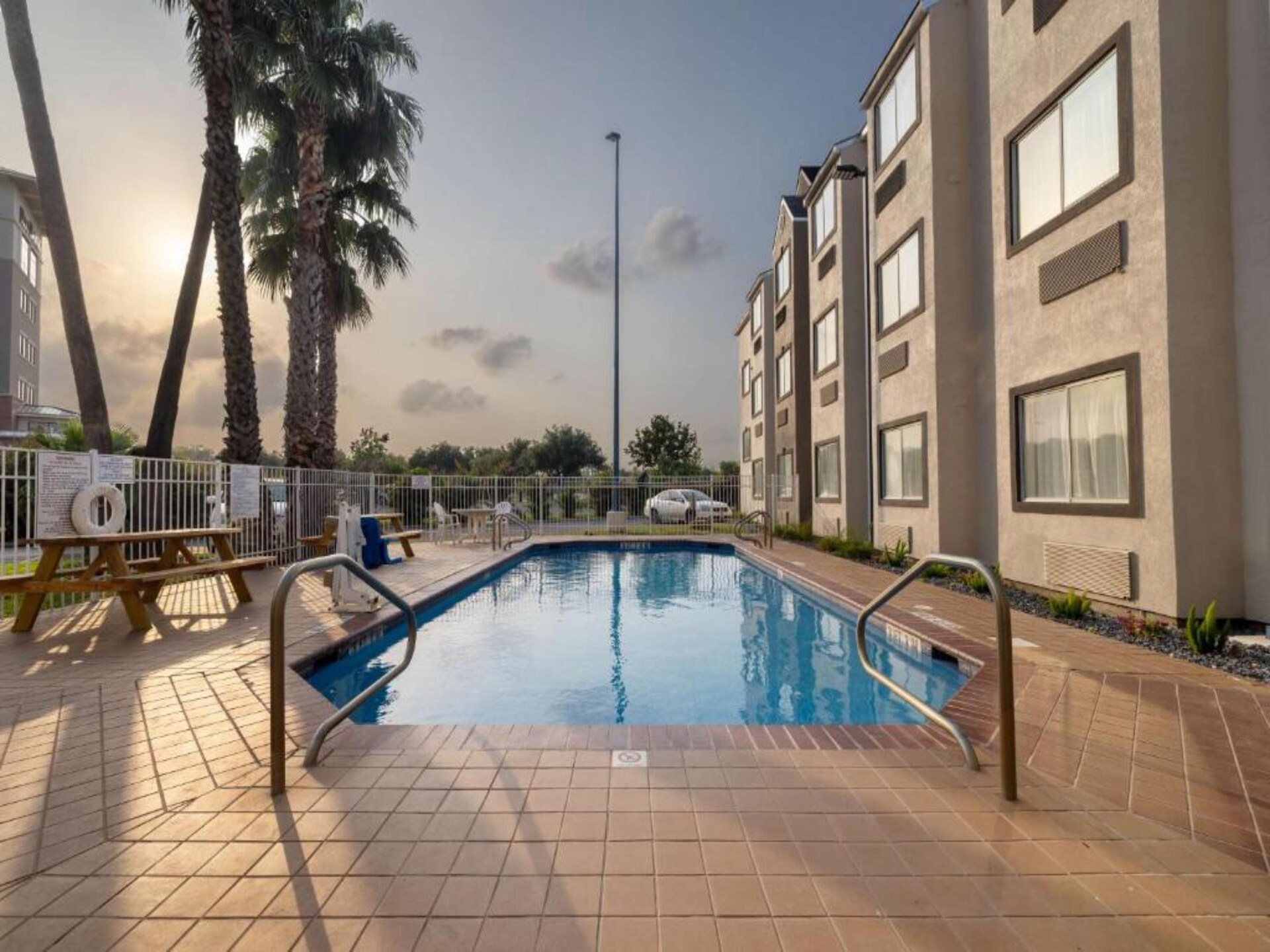 Comfortabel appartement in McAllen met zwembad – dichtbij het meer - foto 9