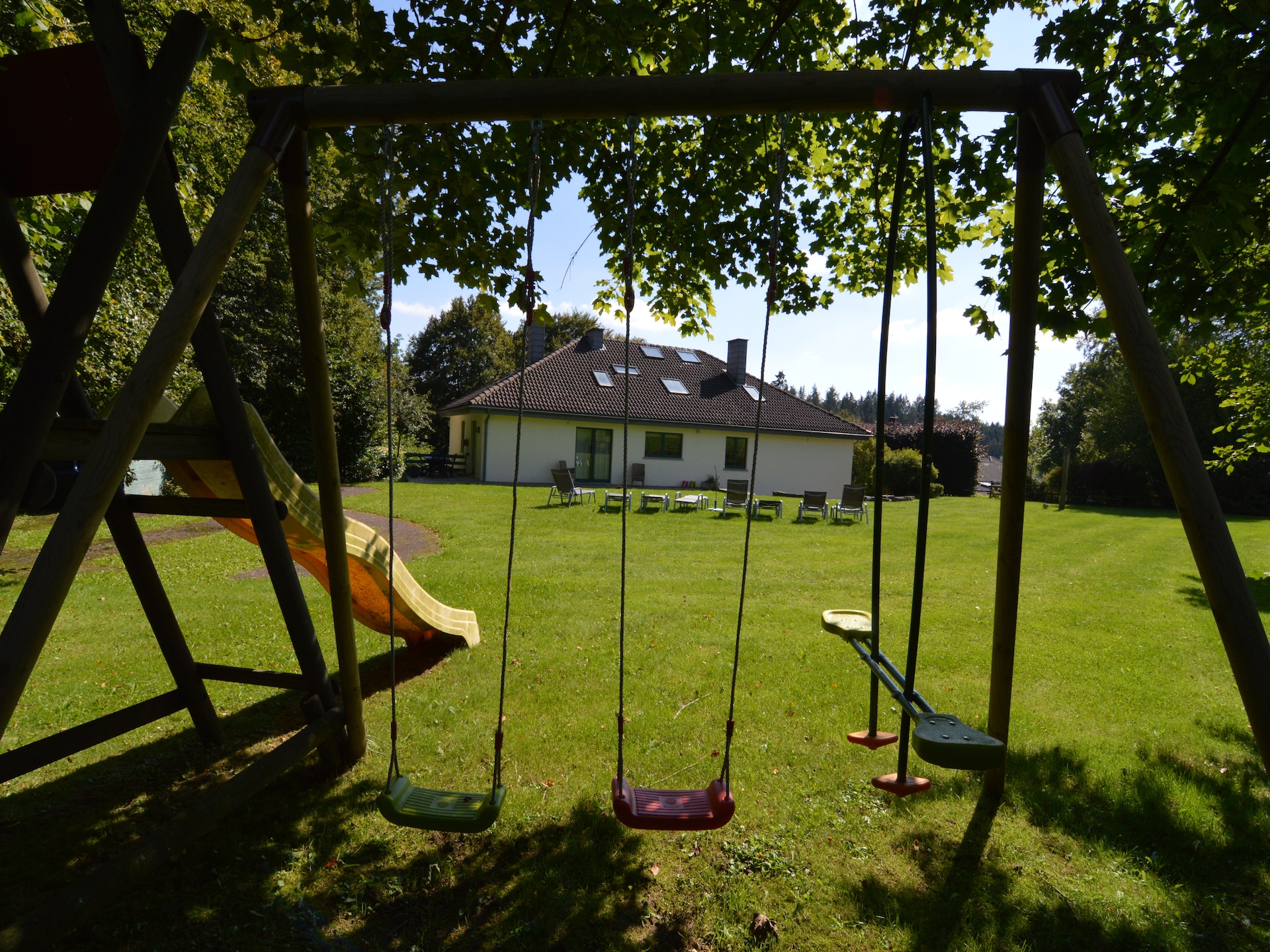 Centraal gelegen villa Le Jeu de L'Oie in Robertville voor 18 personen - foto 37