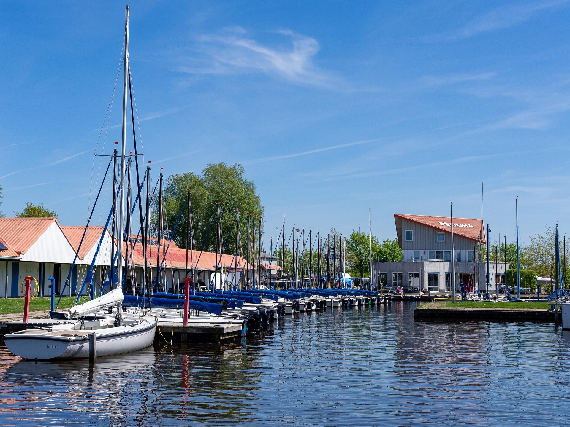 Safaritent aan het water in Heeg – 4 pers. met privéterras aan jachthaven - foto 16
