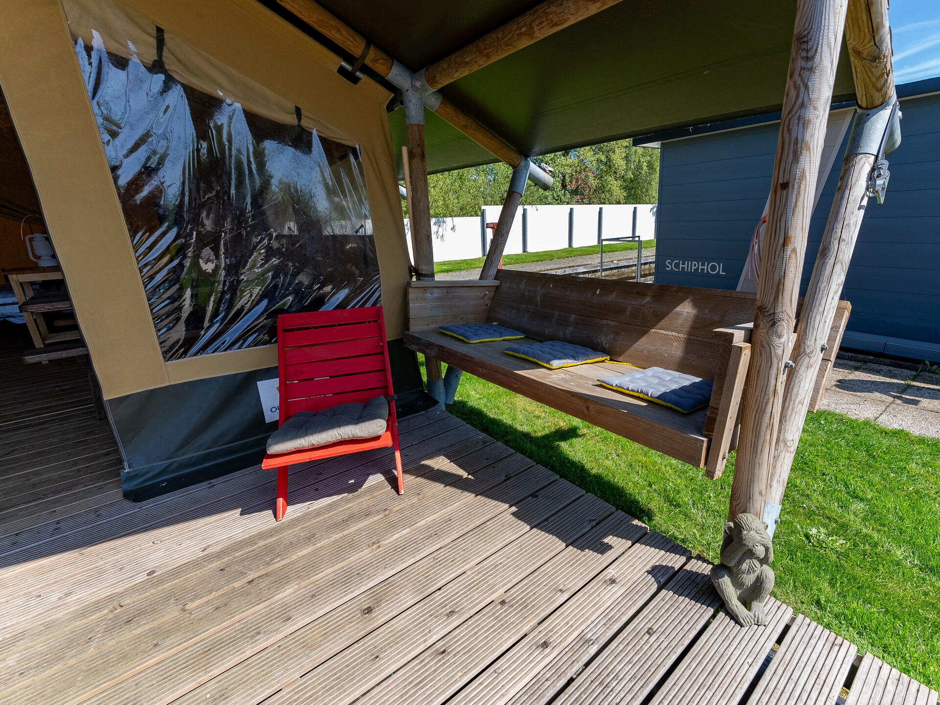 Safaritent aan het water in Heeg – 4 pers. met privéterras aan jachthaven - foto 14