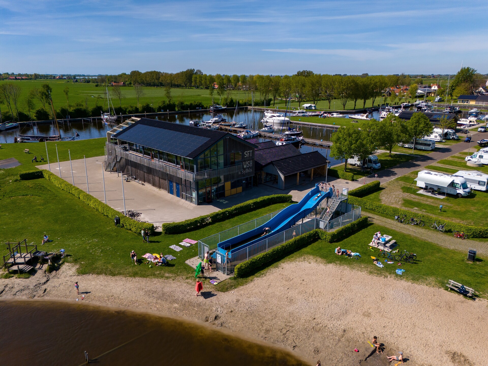 Safaritent aan het water in Heeg – 4 pers. met privéterras aan jachthaven - foto 17