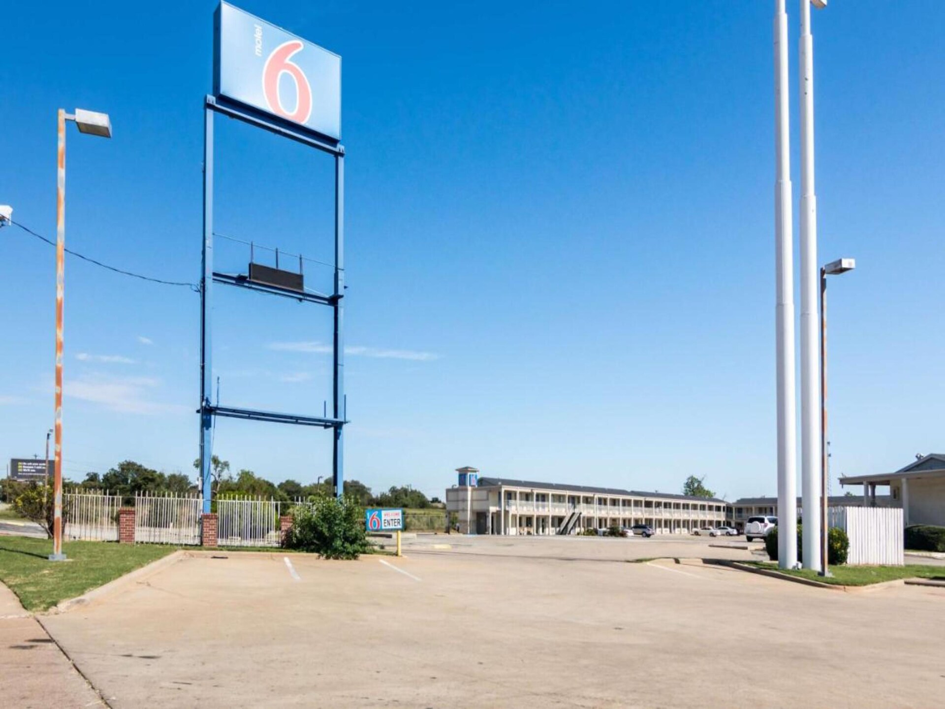 Toegankelijk verblijf met kingsize bed in Wichita Falls – rookvrij - foto 7