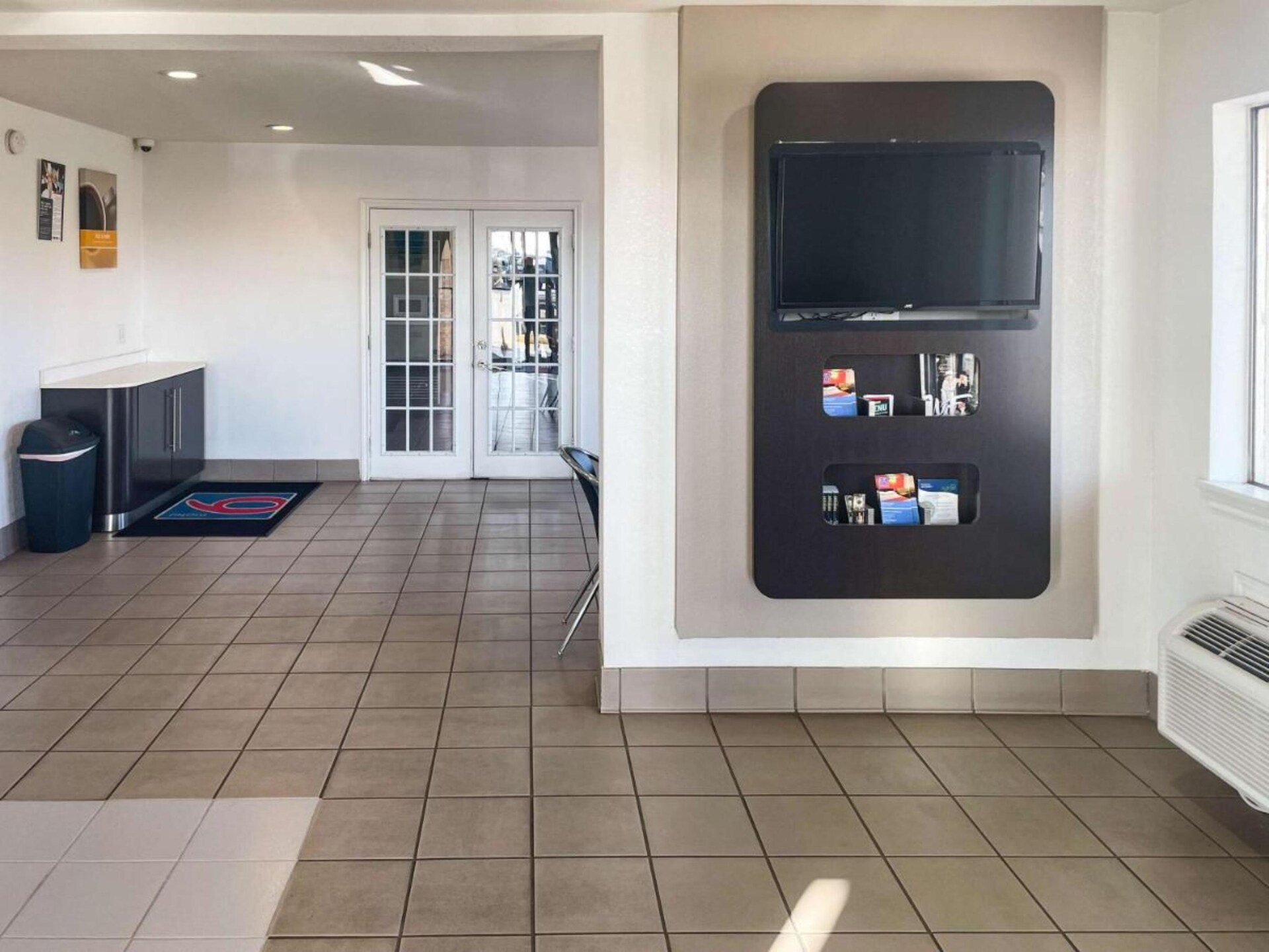 Toegankelijk verblijf met kingsize bed in Wichita Falls – rookvrij - foto 16