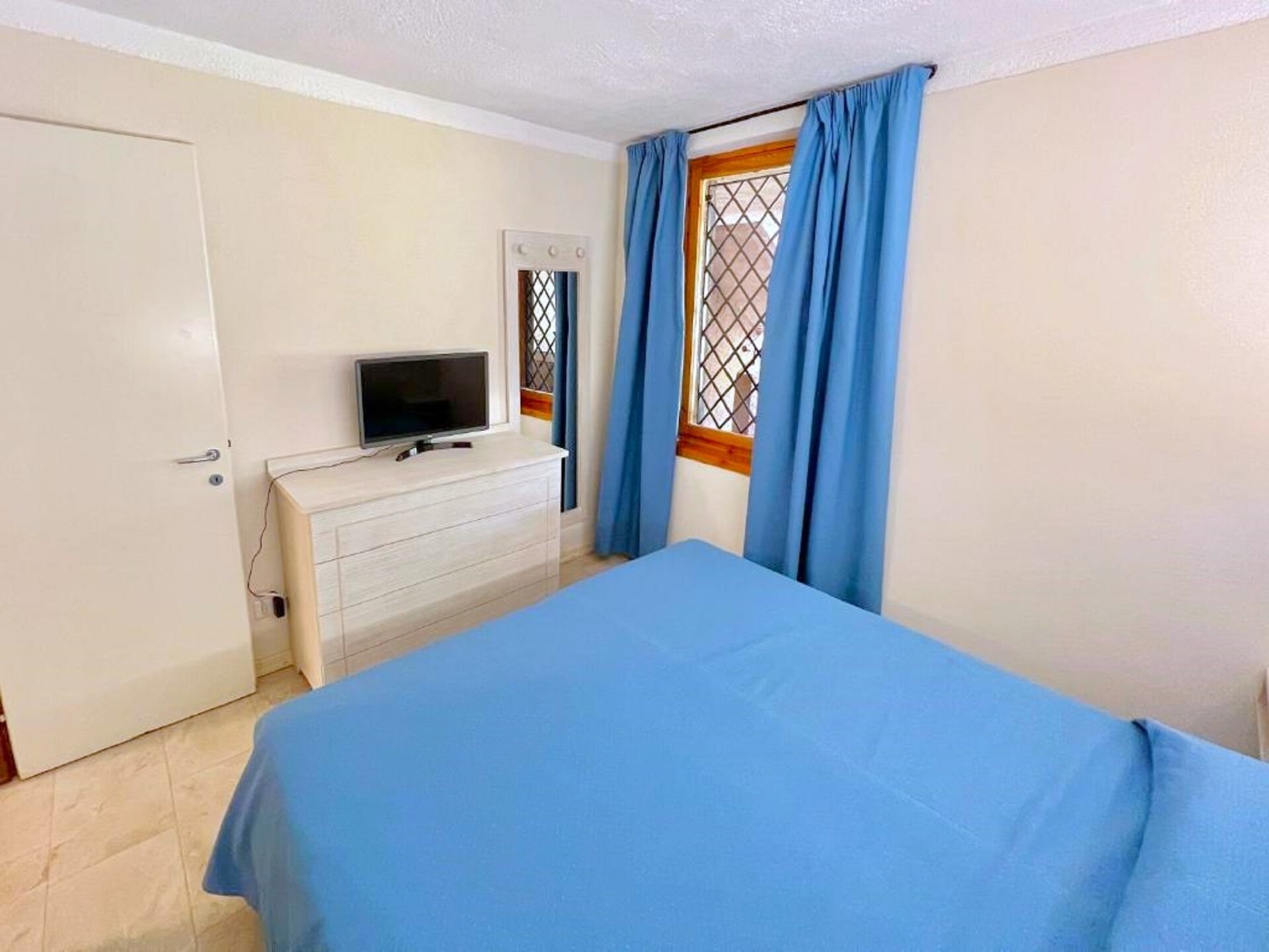 Op 1,0 km van zee: Comfortabel appartement in Olbia voor 4 personen - foto 17