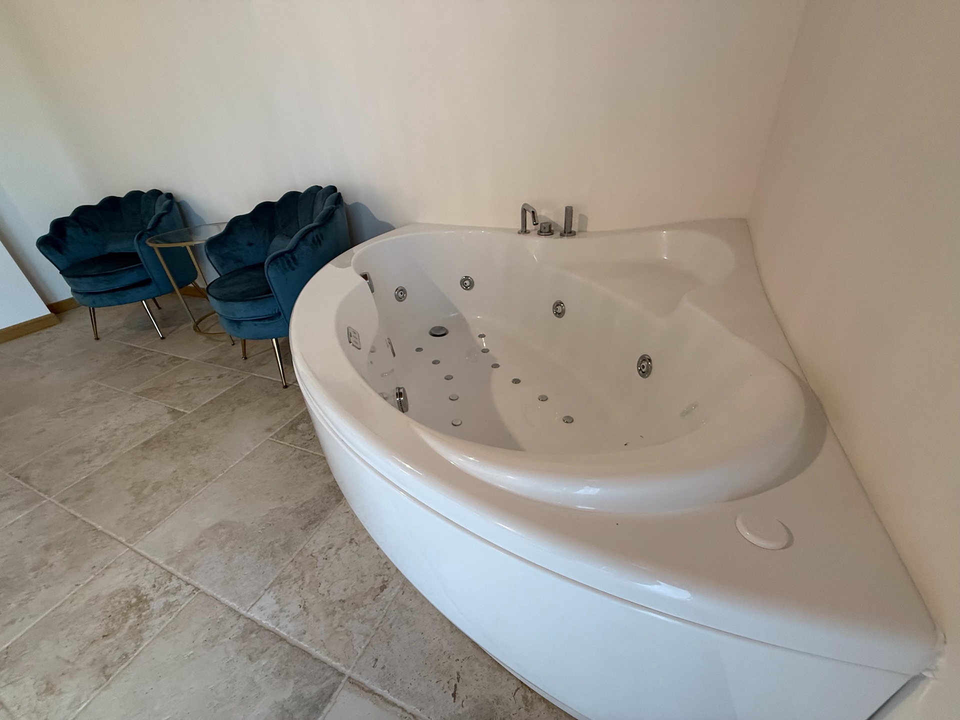 Luxe appartement Orchidea in Poppi met zwembad en uitzicht - foto 9