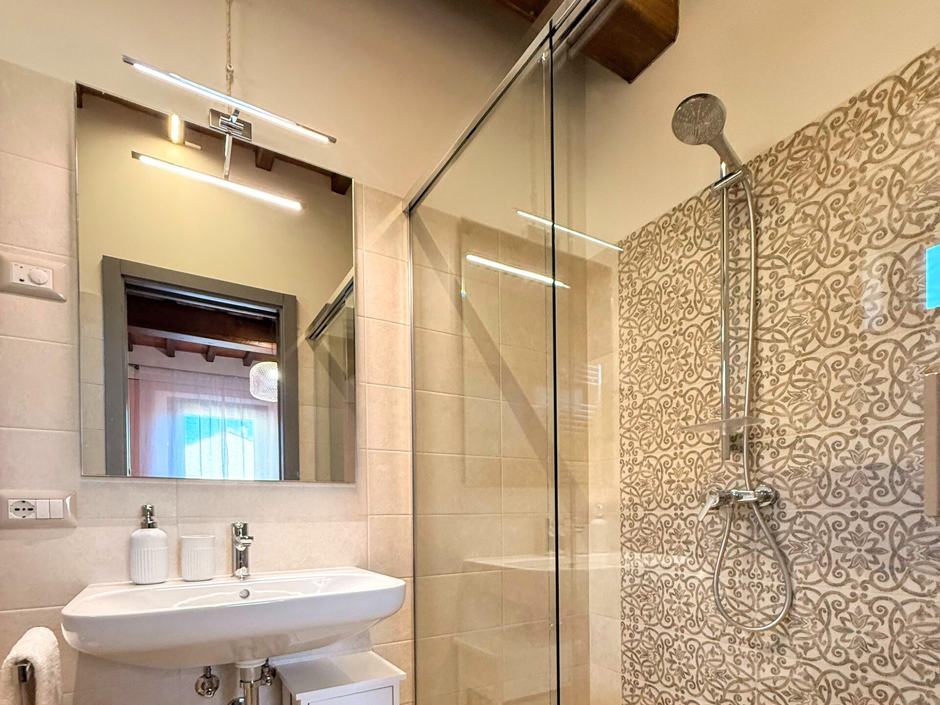 Verfijnd appartement met panoramisch zwembad in Poppi, Toscane - foto 30