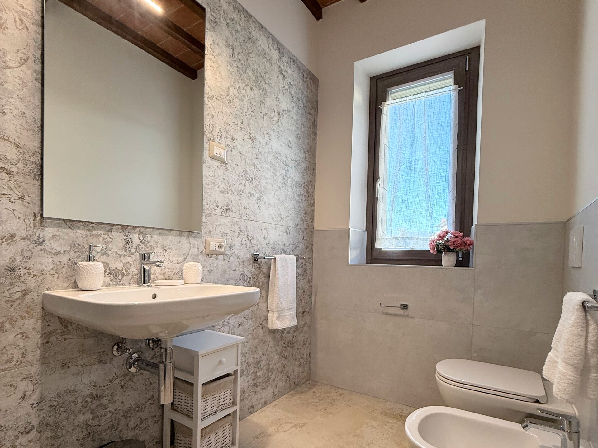 Verfijnd appartement met panoramisch zwembad in Poppi, Toscane - foto 32