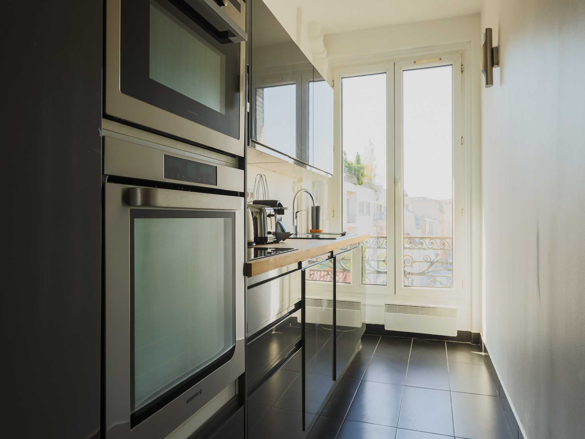 Licht appartement 40m² met lift in 17e arrondissement, vlakbij metro - foto 10