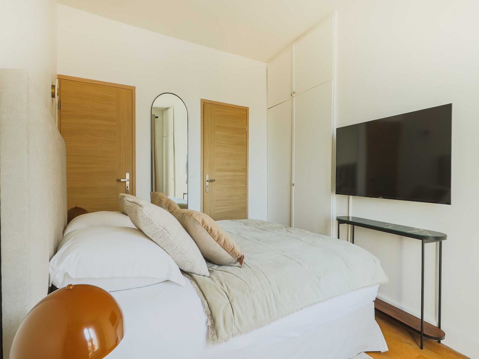 Licht appartement 40m² met lift in 17e arrondissement, vlakbij metro - foto 11