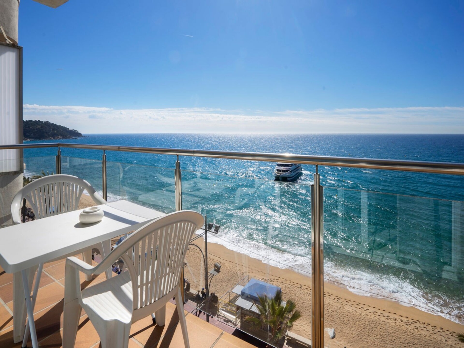 Appartement aan zee in centrum Lloret de Mar, vlak bij het strand - foto 19