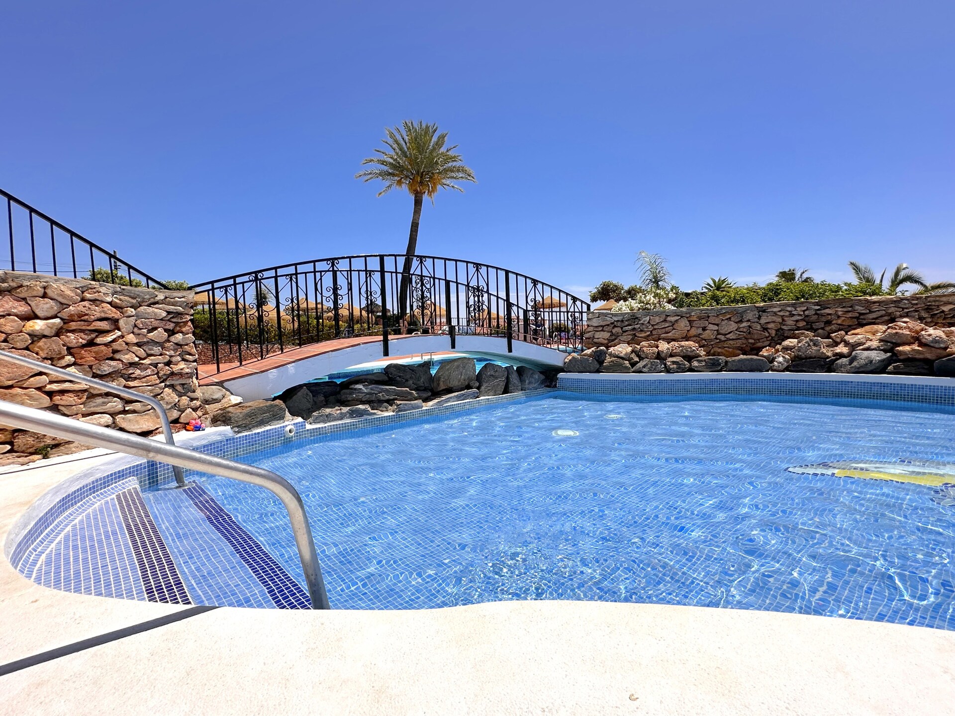 Op 1,5 km van het strand: sfeervol appartement in Nerja · 40 m² - foto 11