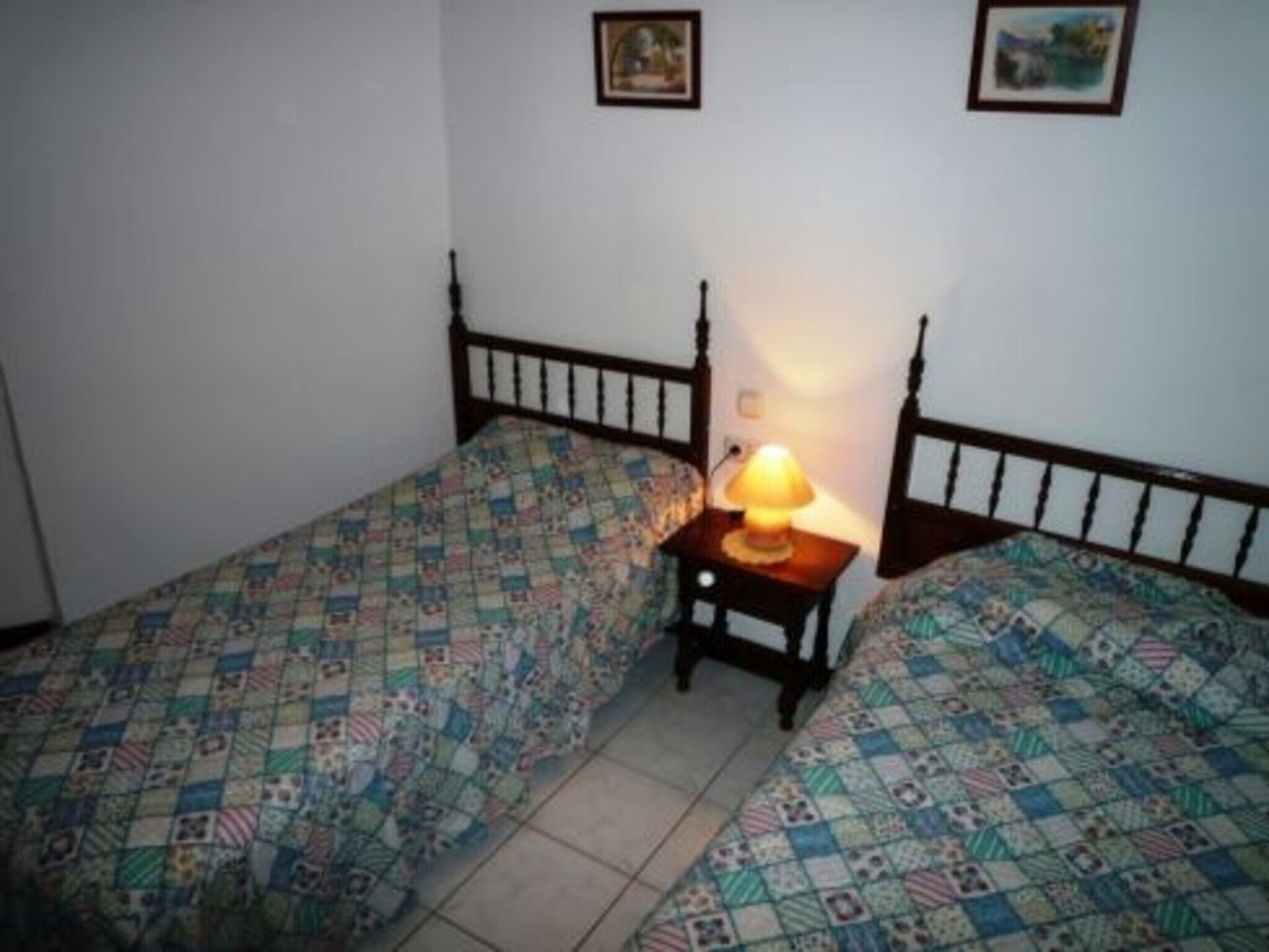 Knus appartement in hartje Nerja met balkon en zwembad, strand op 300m - foto 11