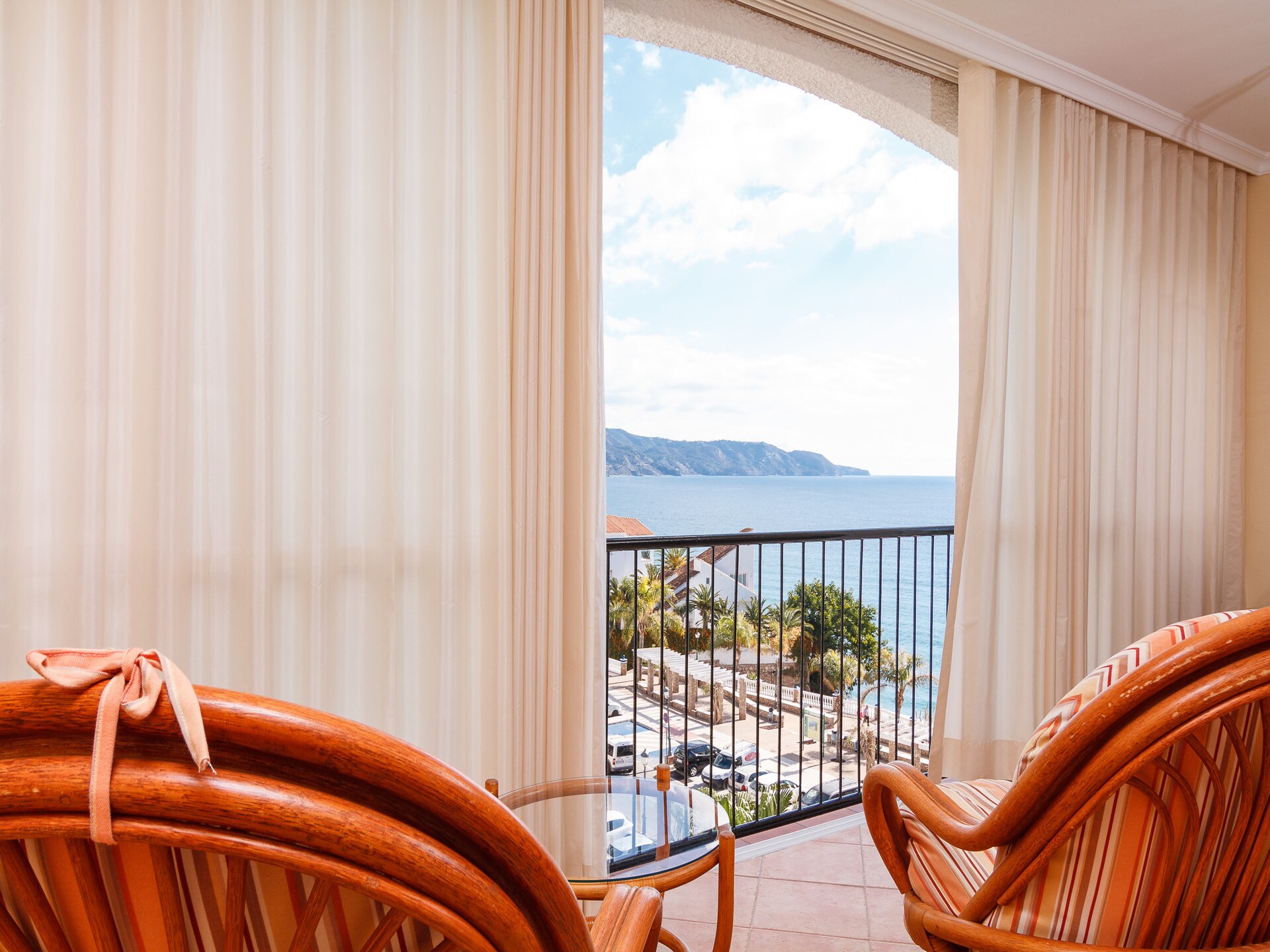 Licht appartement in Nerja met zwembad, tuin en terras op 100 meter van strand - foto 29