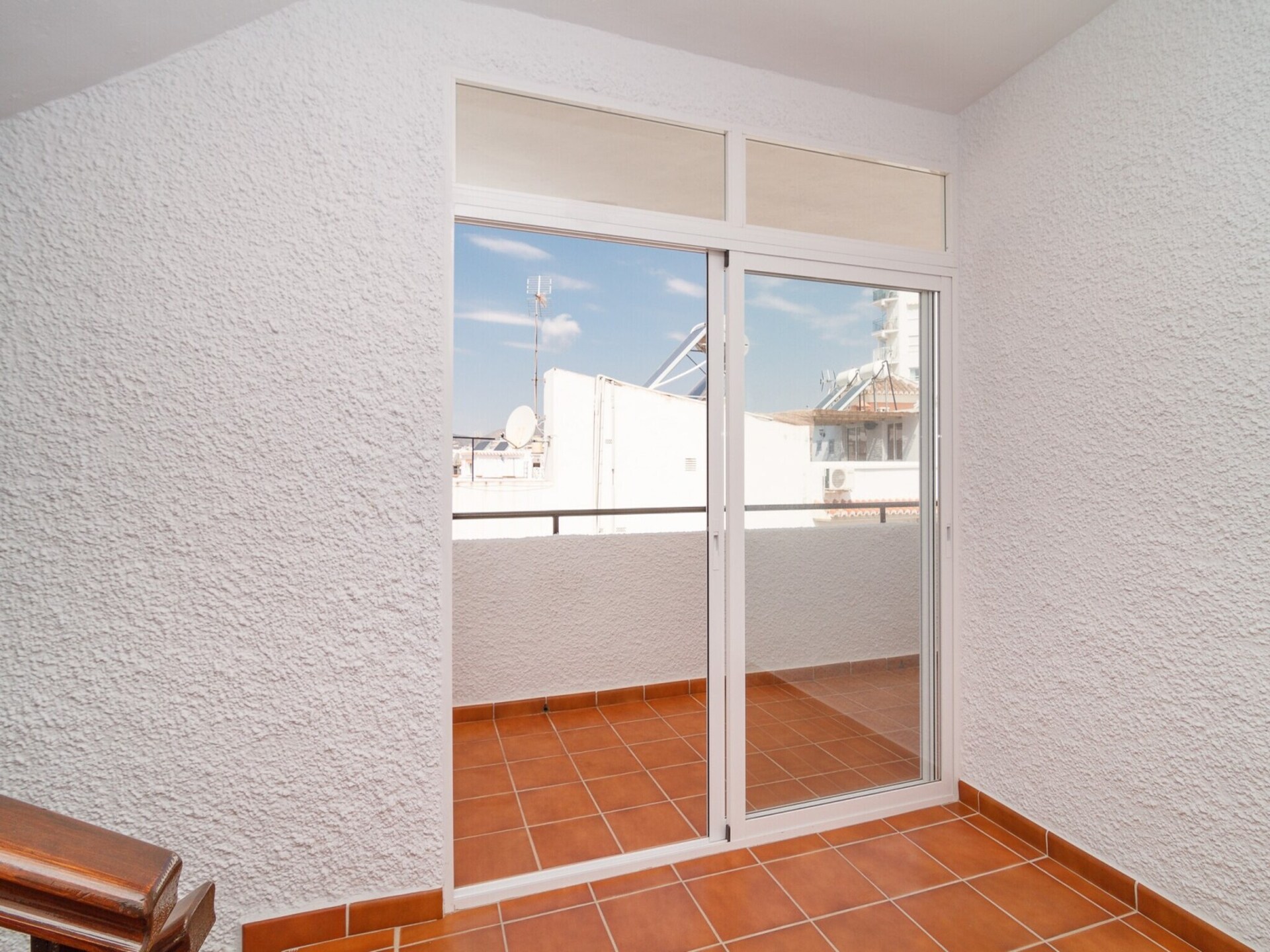 Zonnige studio met zeezicht en zwembad, op 100m van strand Carabeillo - foto 35