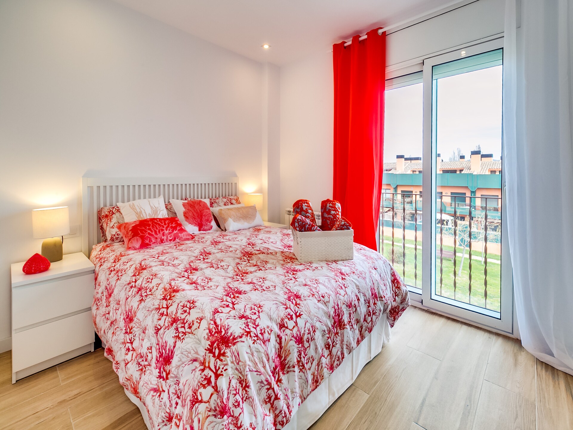 Licht duplex appartement in Palafolls met zwembad, dichtbij strand - foto 3