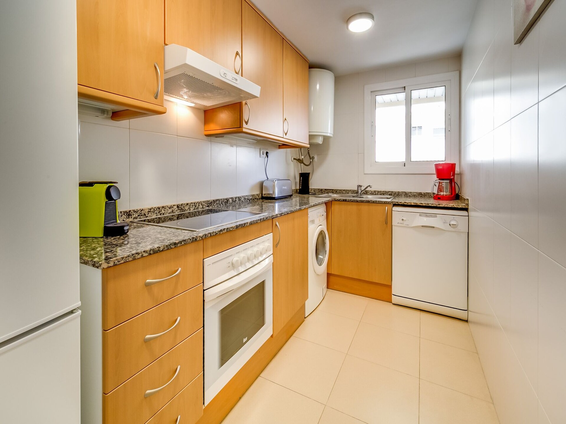Rustiek appartement bij 3 stranden met 4 zwembaden in Fenals, Lloret de Mar - foto 20