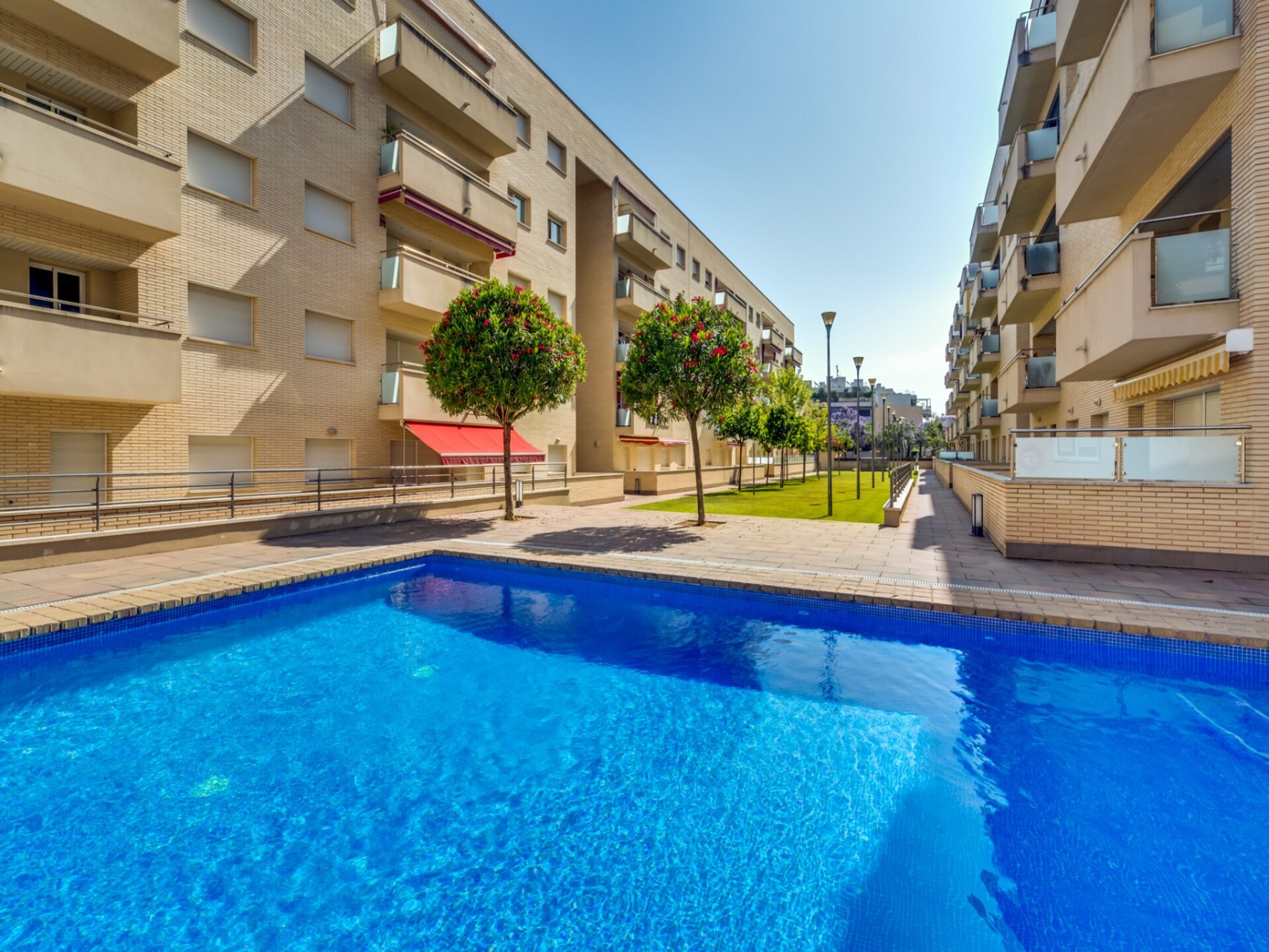 Rustiek appartement bij 3 stranden met 4 zwembaden in Fenals, Lloret de Mar - foto 16