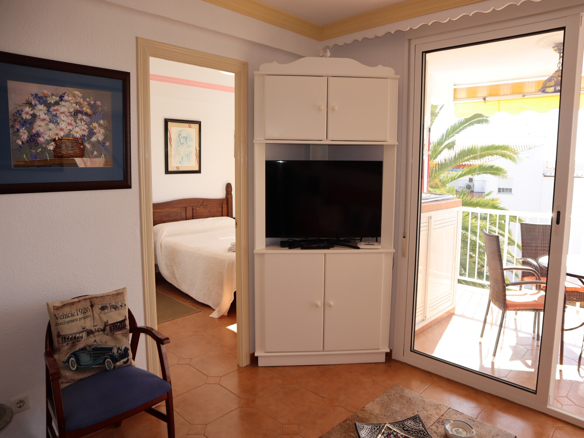 Ruim appartement in Nerja met zeezicht, op 250m van het strand - foto 7