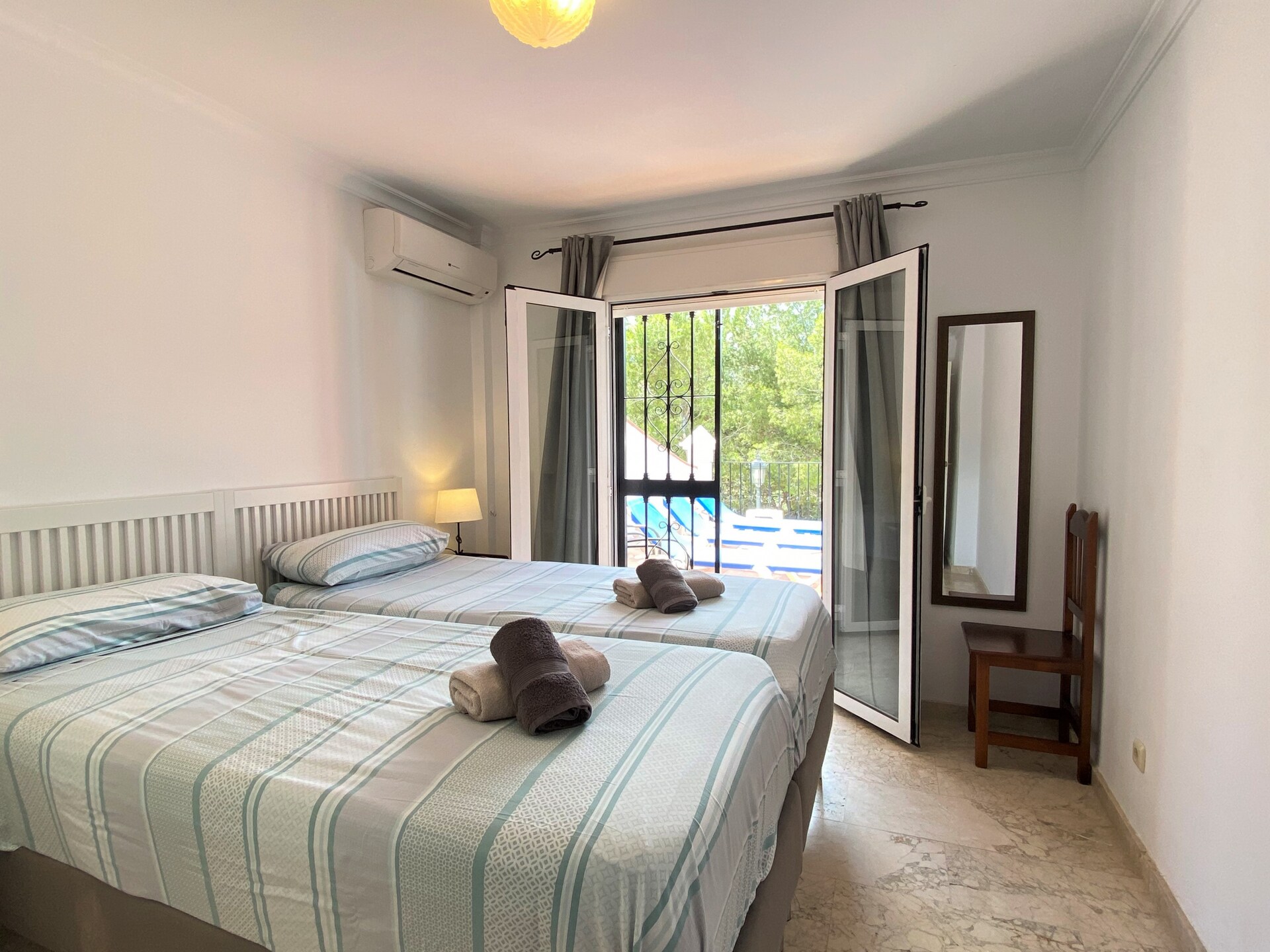 Ruime villa met privézwembad op 600 meter van Burriana strand - foto 35