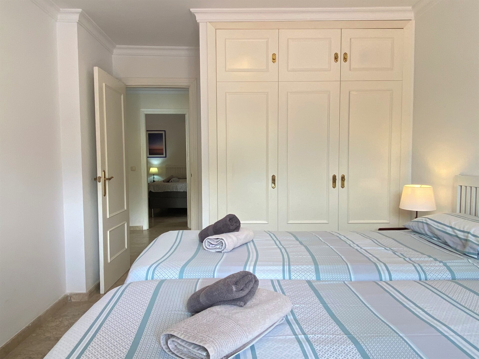 Ruime villa met privézwembad op 600 meter van Burriana strand - foto 32