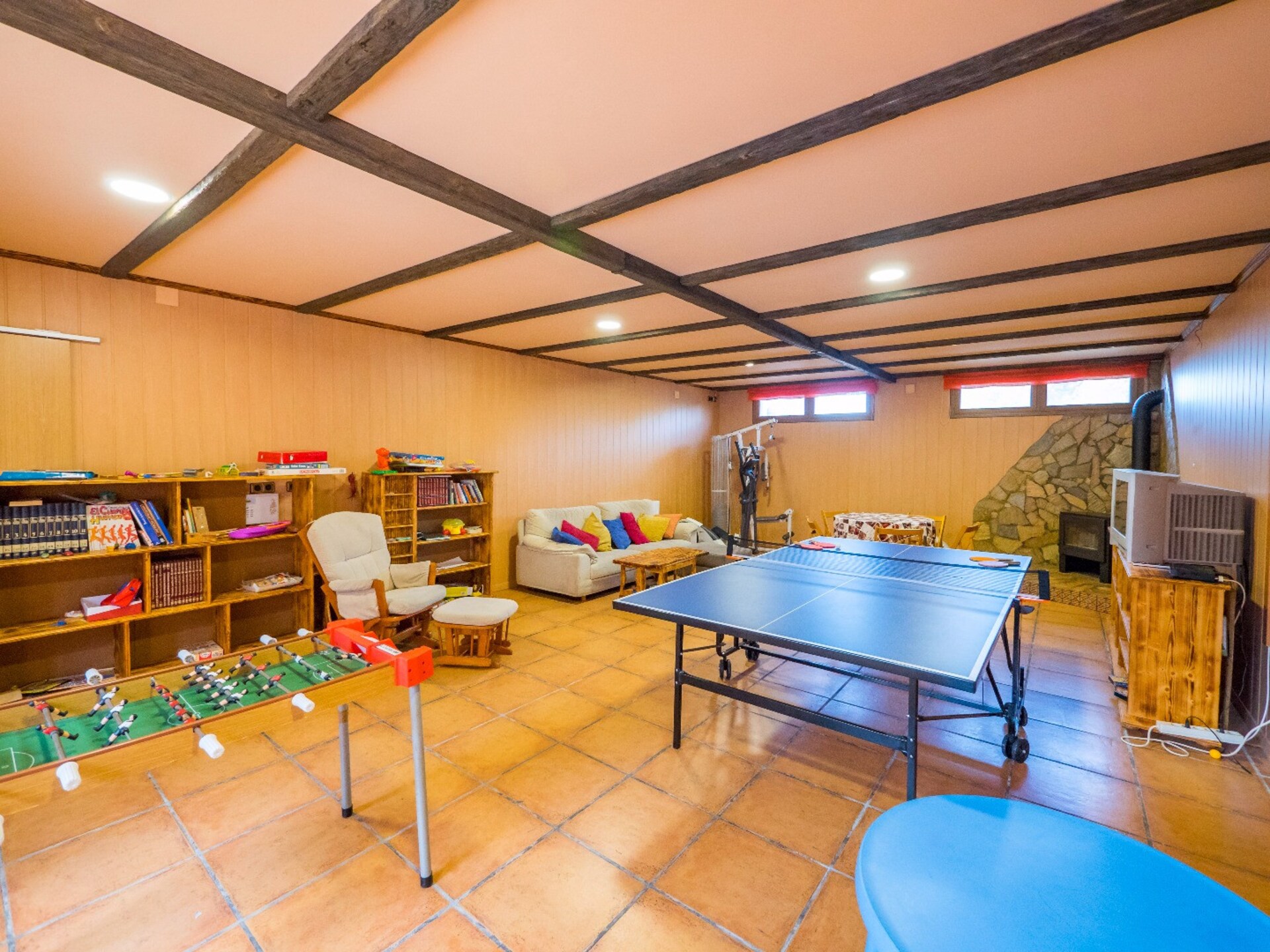 Ruime 12-persoons villa met privézwembad nabij Costa Brava - foto 46