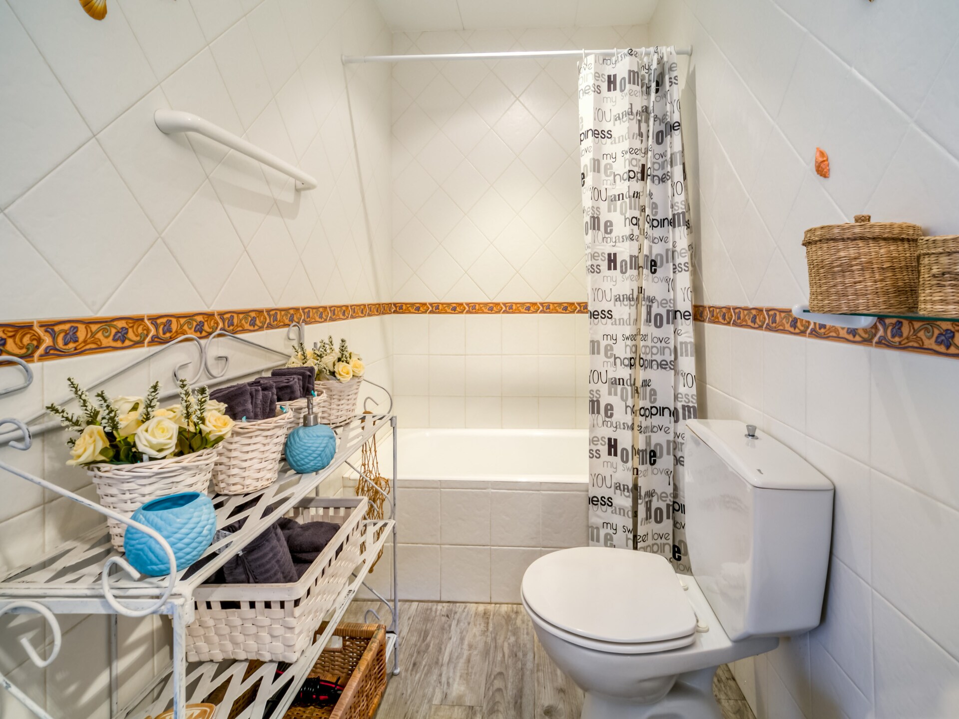 Licht appartement op de boulevard van Calella met zeezicht - foto 14