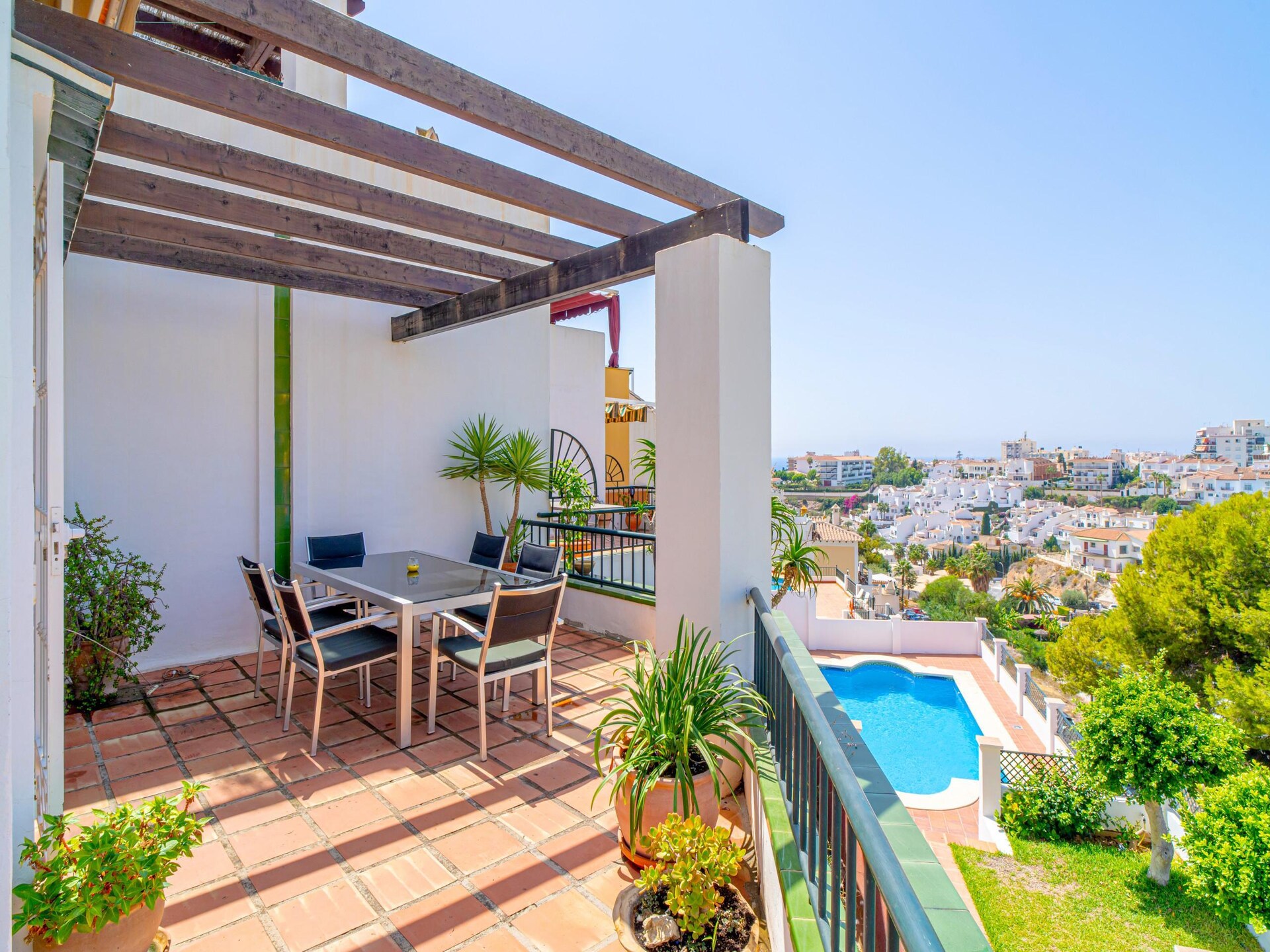 Ruime villa met dakterras en gedeeld zwembad, 500m van strand Burriana - foto 27