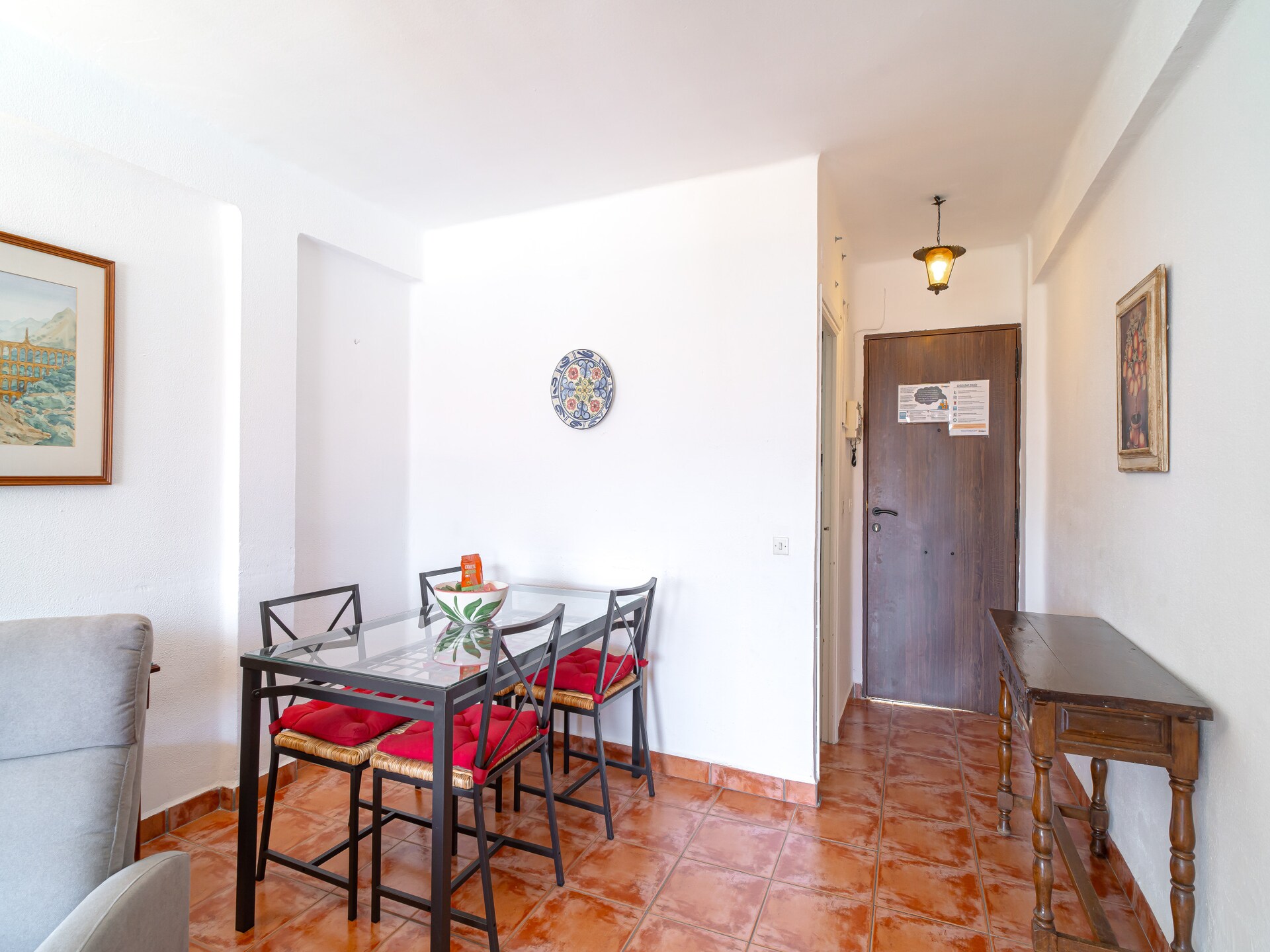 Licht appartement in Nerja met zwembad, op 250m van het strand - foto 13