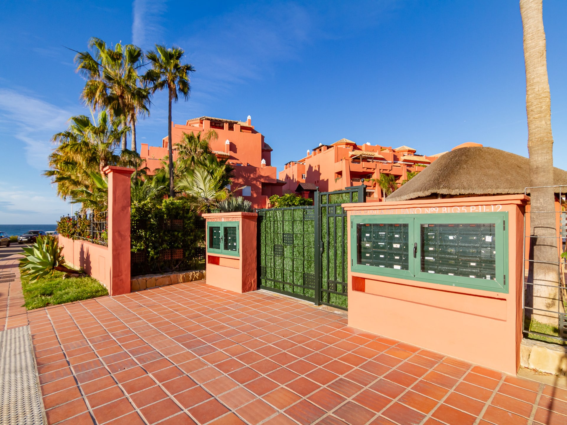 Luxe penthouse aan zee met jacuzzi en panoramisch uitzicht in Torrox Costa - foto 9