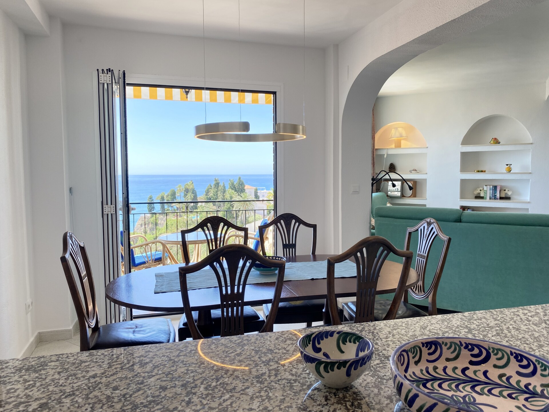 Zonovergoten appartement op 50 meter van Playa Carabeillo met fenomenaal zeezicht - foto 11