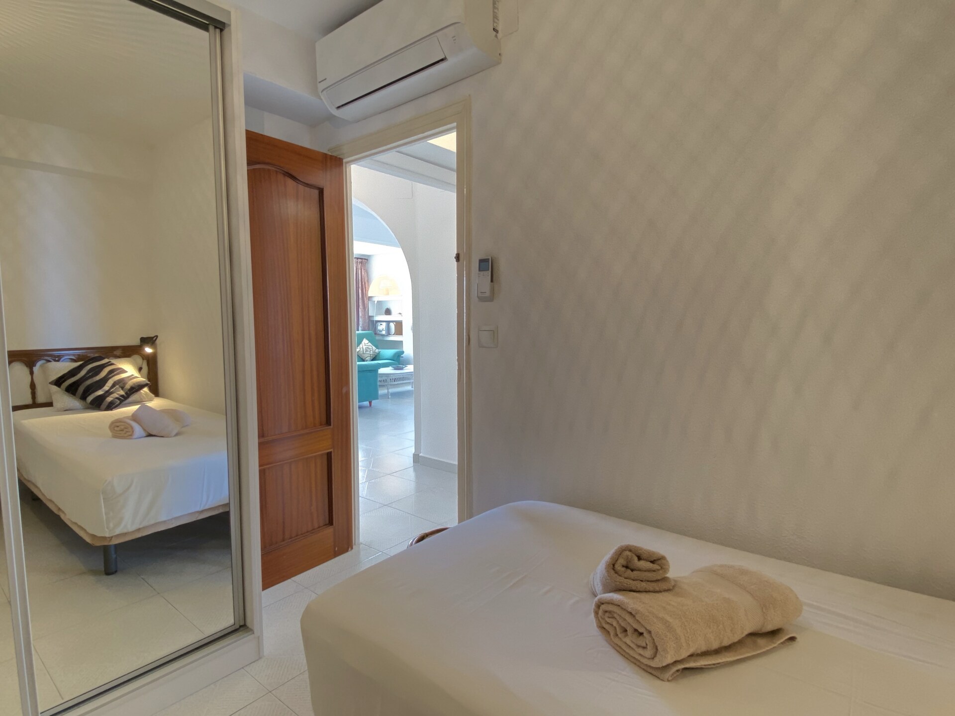 Zonovergoten appartement op 50 meter van Playa Carabeillo met fenomenaal zeezicht - foto 18