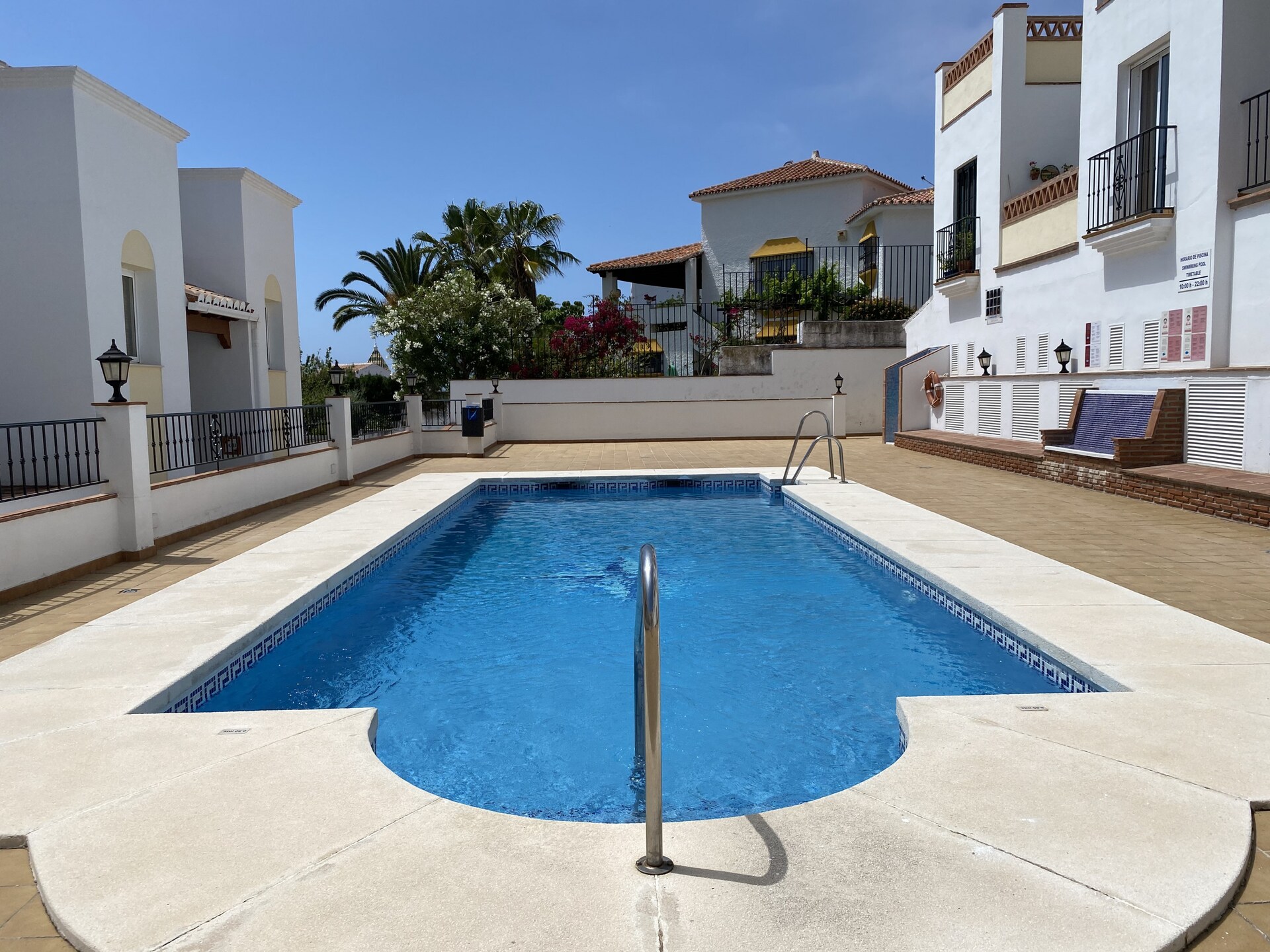Modern appartement in Nerja met uitzicht op zee en zwembad, op 500m van strand Burriana - foto 10