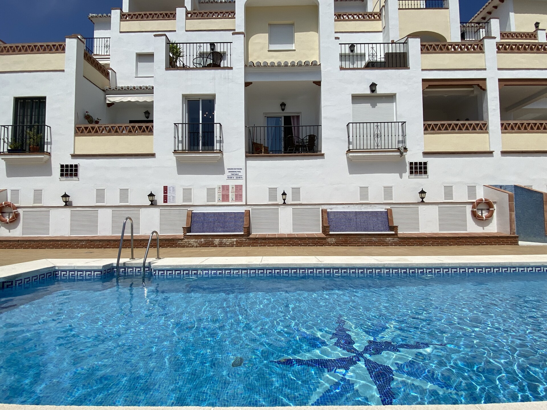 Modern appartement in Nerja met uitzicht op zee en zwembad, op 500m van strand Burriana - foto 8