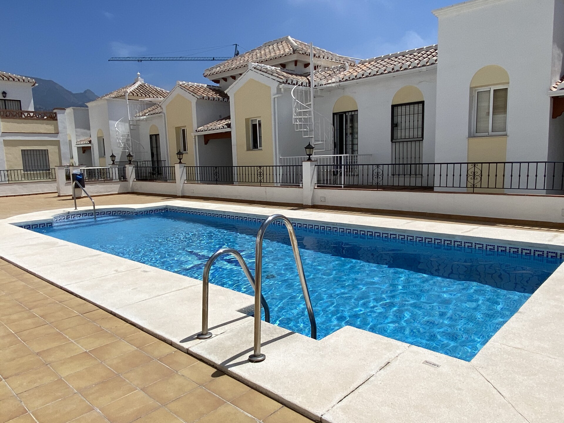 Modern appartement in Nerja met uitzicht op zee en zwembad, op 500m van strand Burriana - foto 7