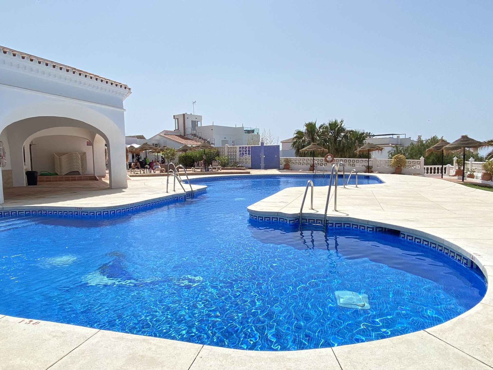Capistrano Playa 116 – Zeezichtappartement met zwembaden op 300m van strand - foto 13