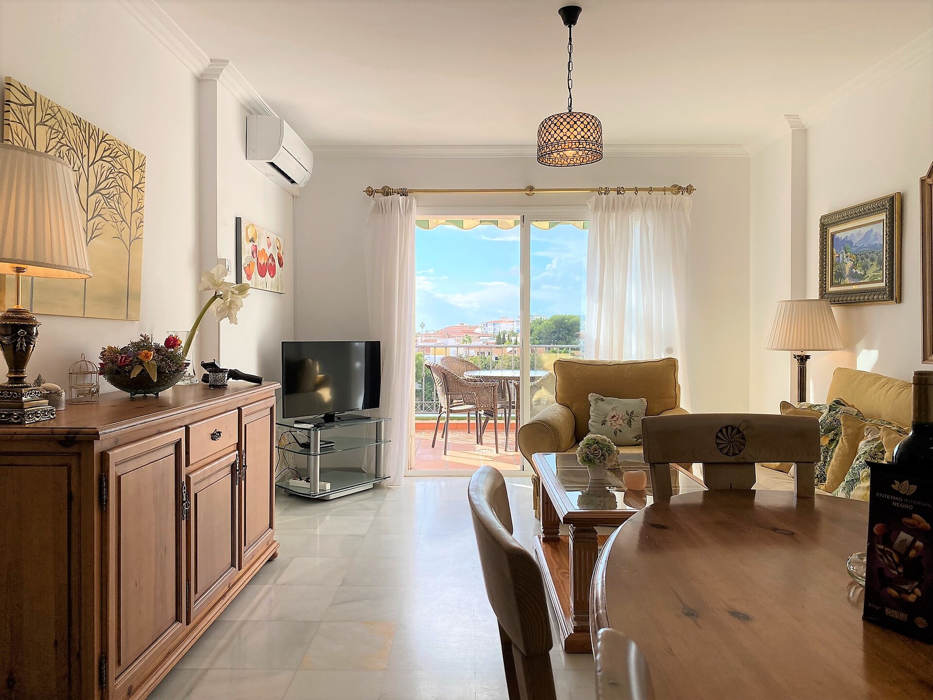 Zonnig vakantiehuis met panoramisch zeezicht in Nerja - foto 13